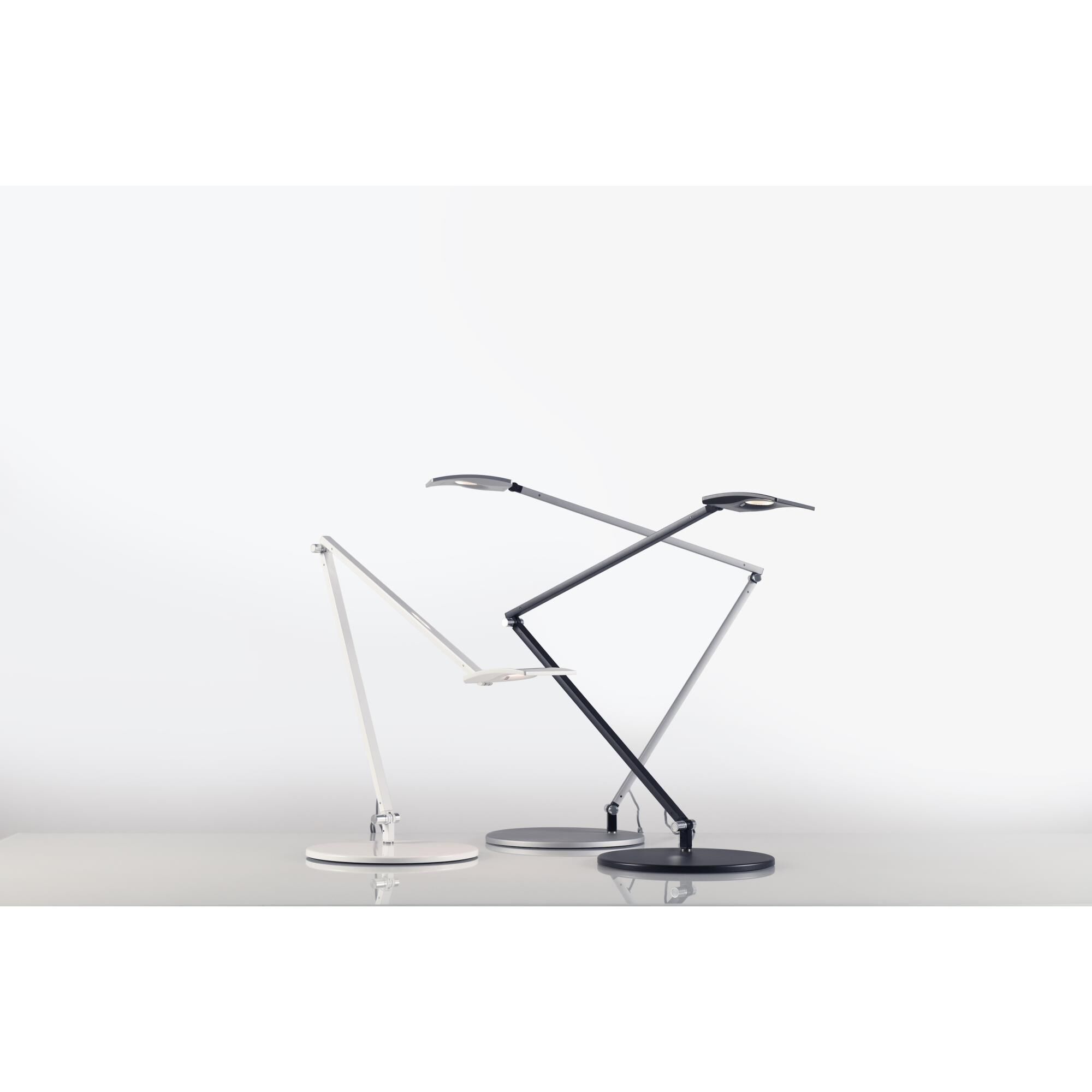 Mosso 18 Inch Desk Lamp by Koncept