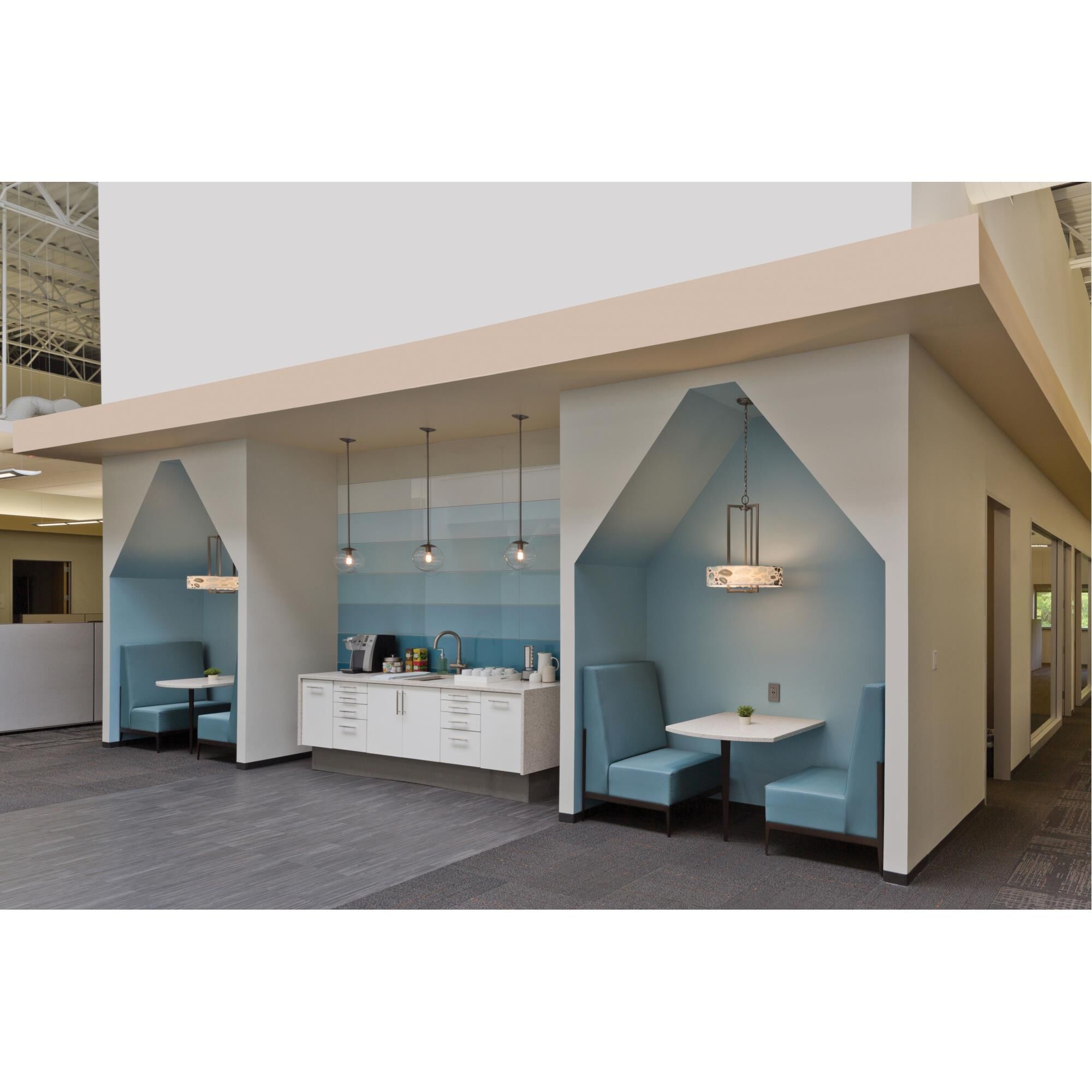 Shown in Polished Antique Nickel finish and Clear glass