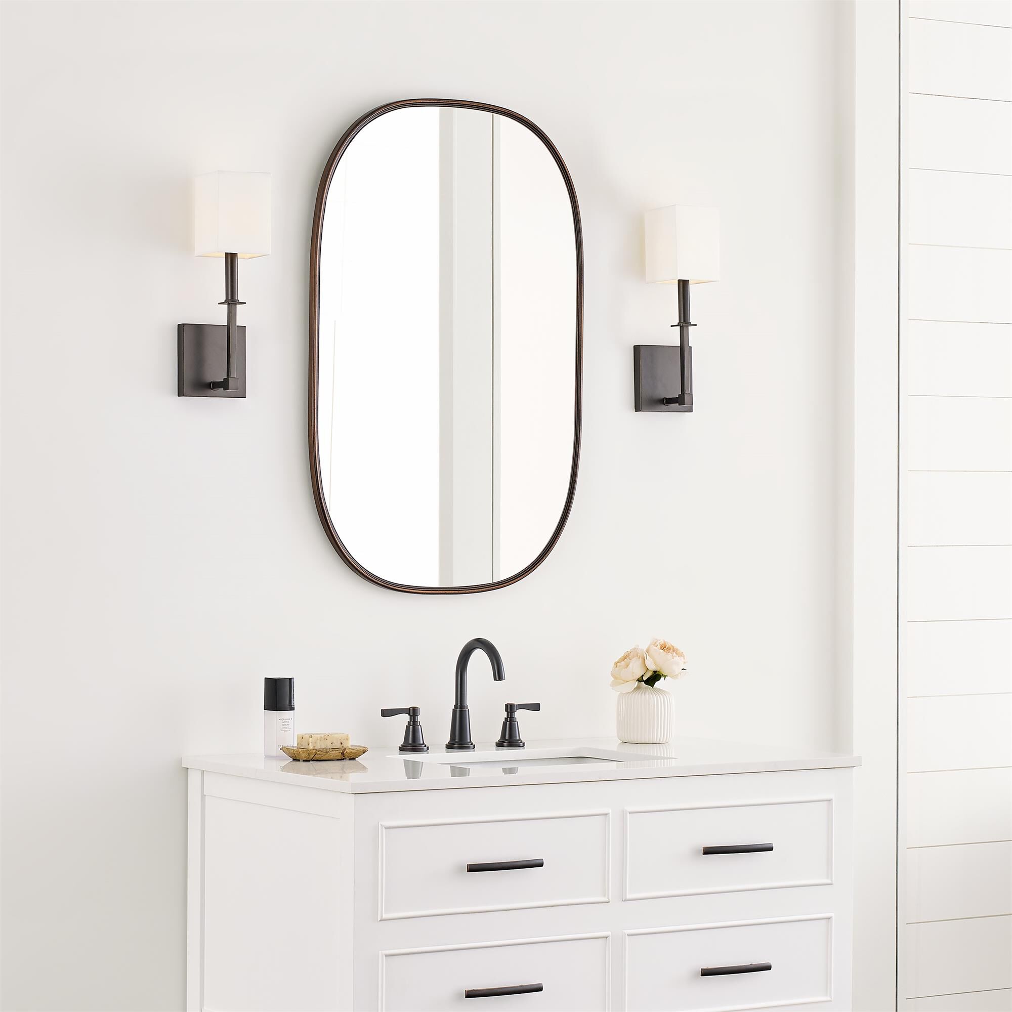Quinn Medium Wall Sconce,