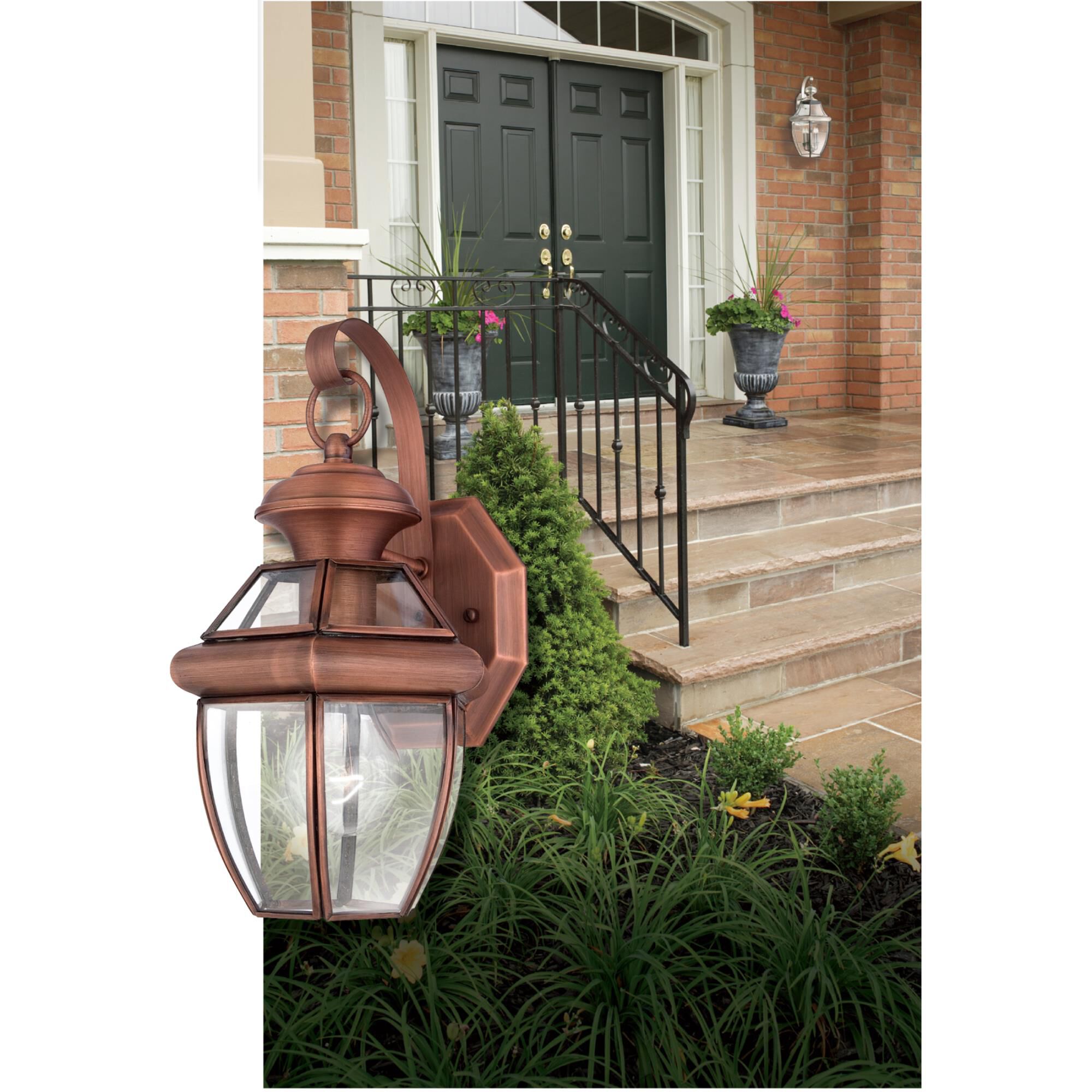 Quoizel Newbury 11 Inch Tall Outdoor Wall Light