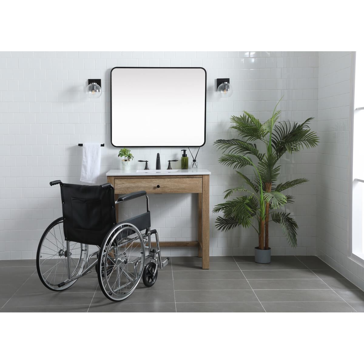 Hudson 36 Inch Bath Vanity by Elegant Decor