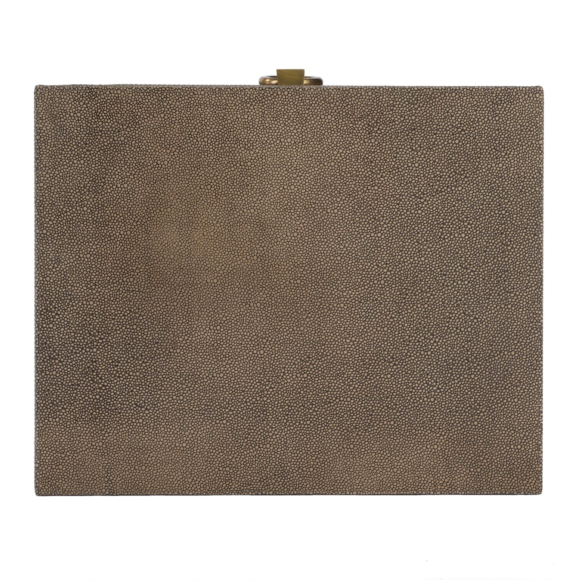 Shown in Cosmopolitan finish