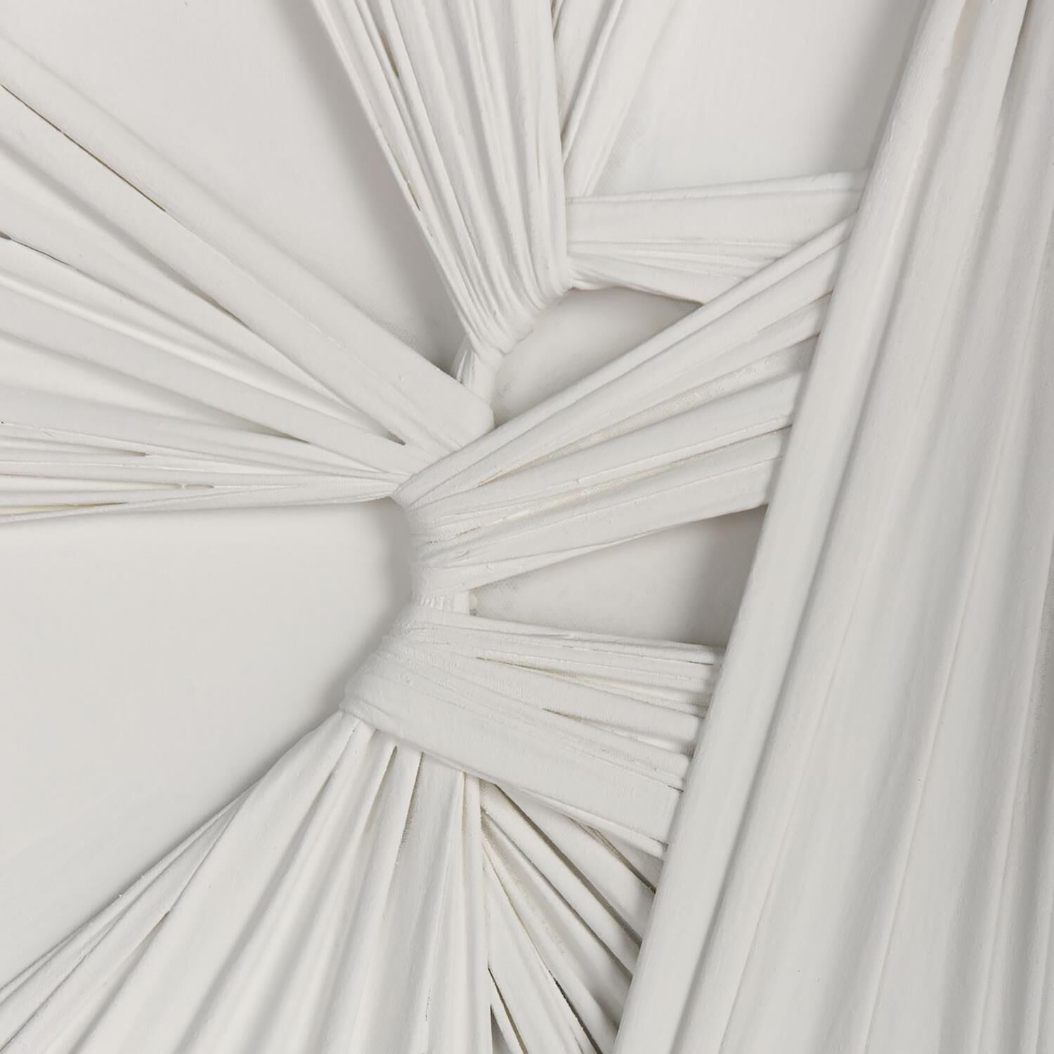 Shown in White and Silver finish