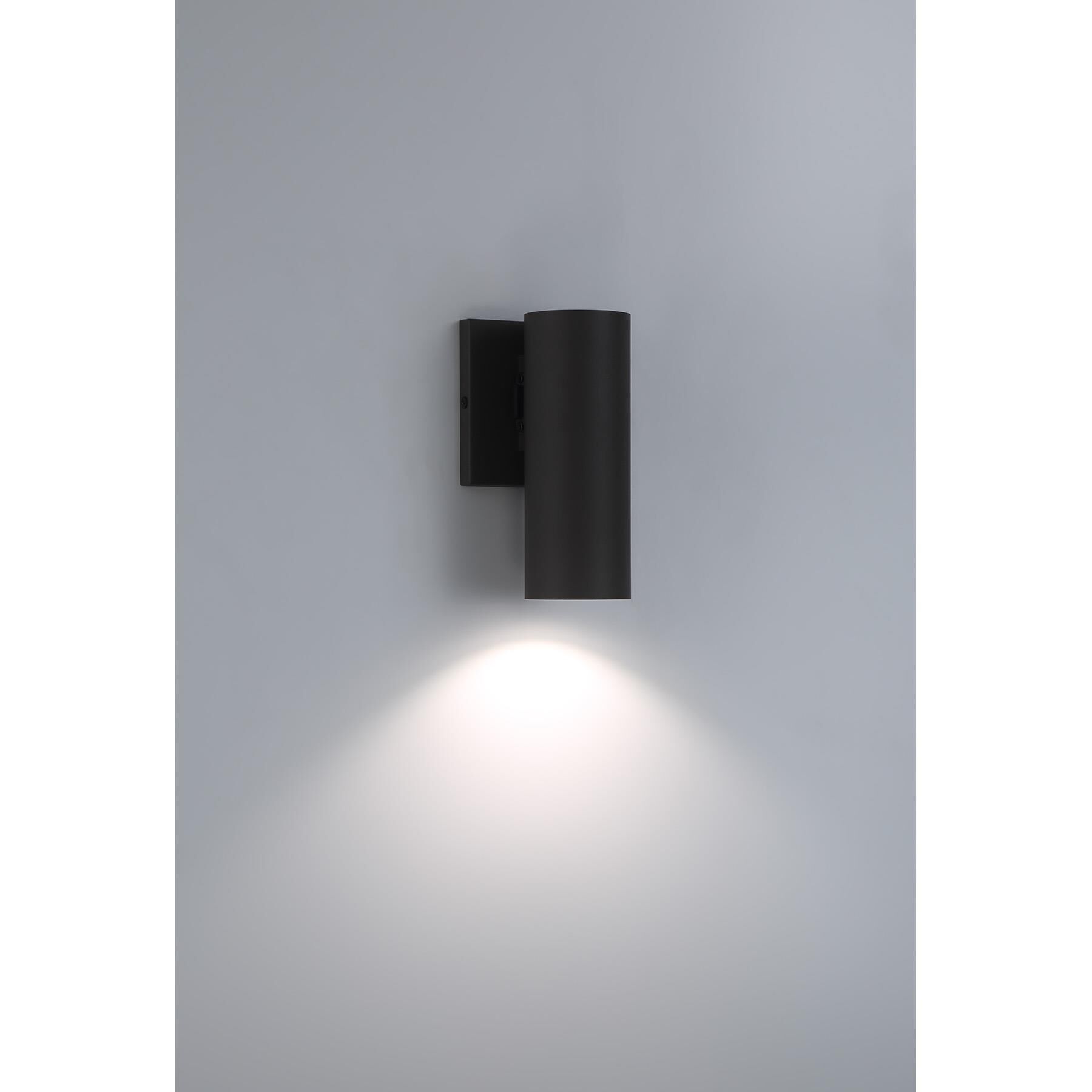 Kelley 8 Inch Outdoor Wall Light by Savoy House