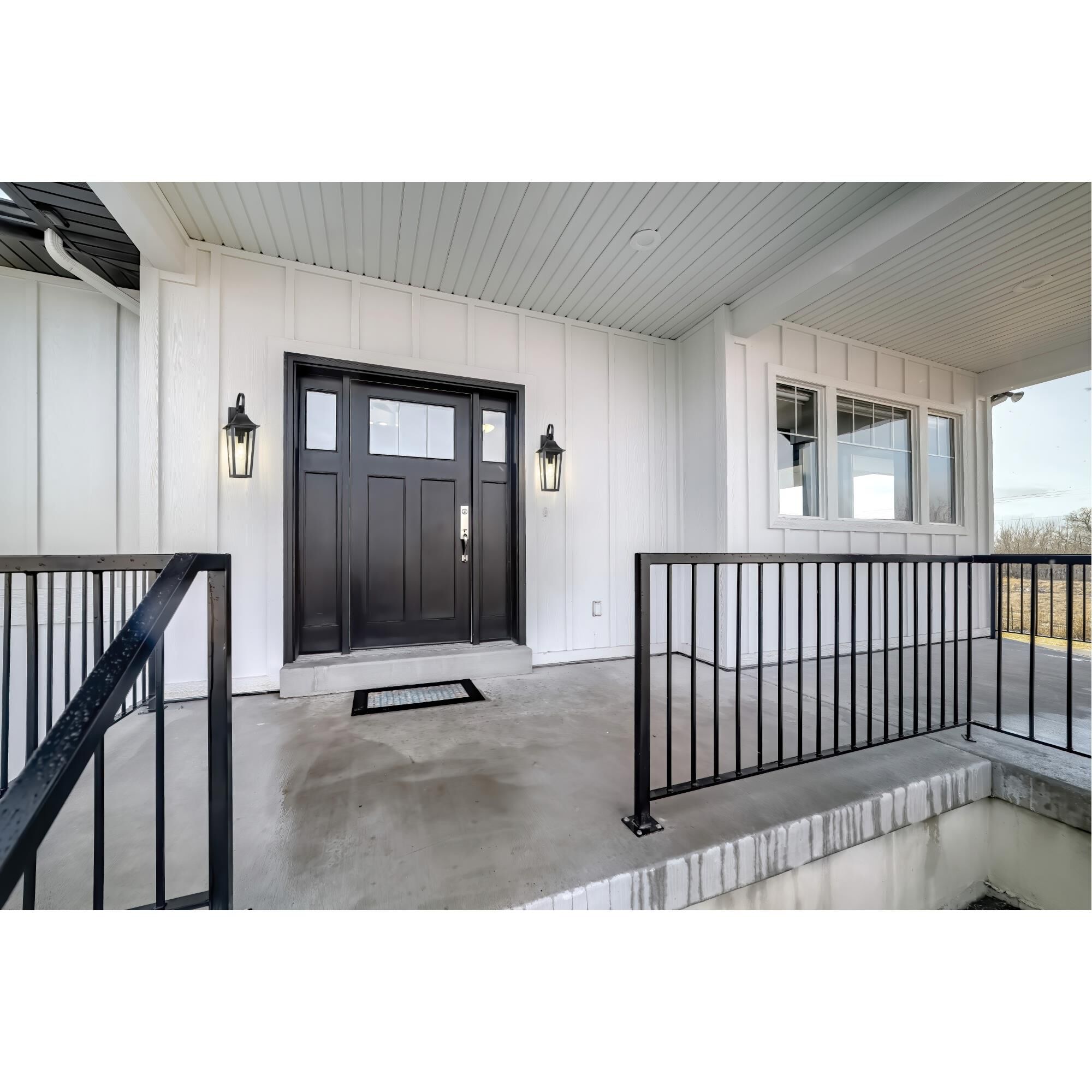 Shown in Black finish and Clear Beveled glass and Clear Beveled shade