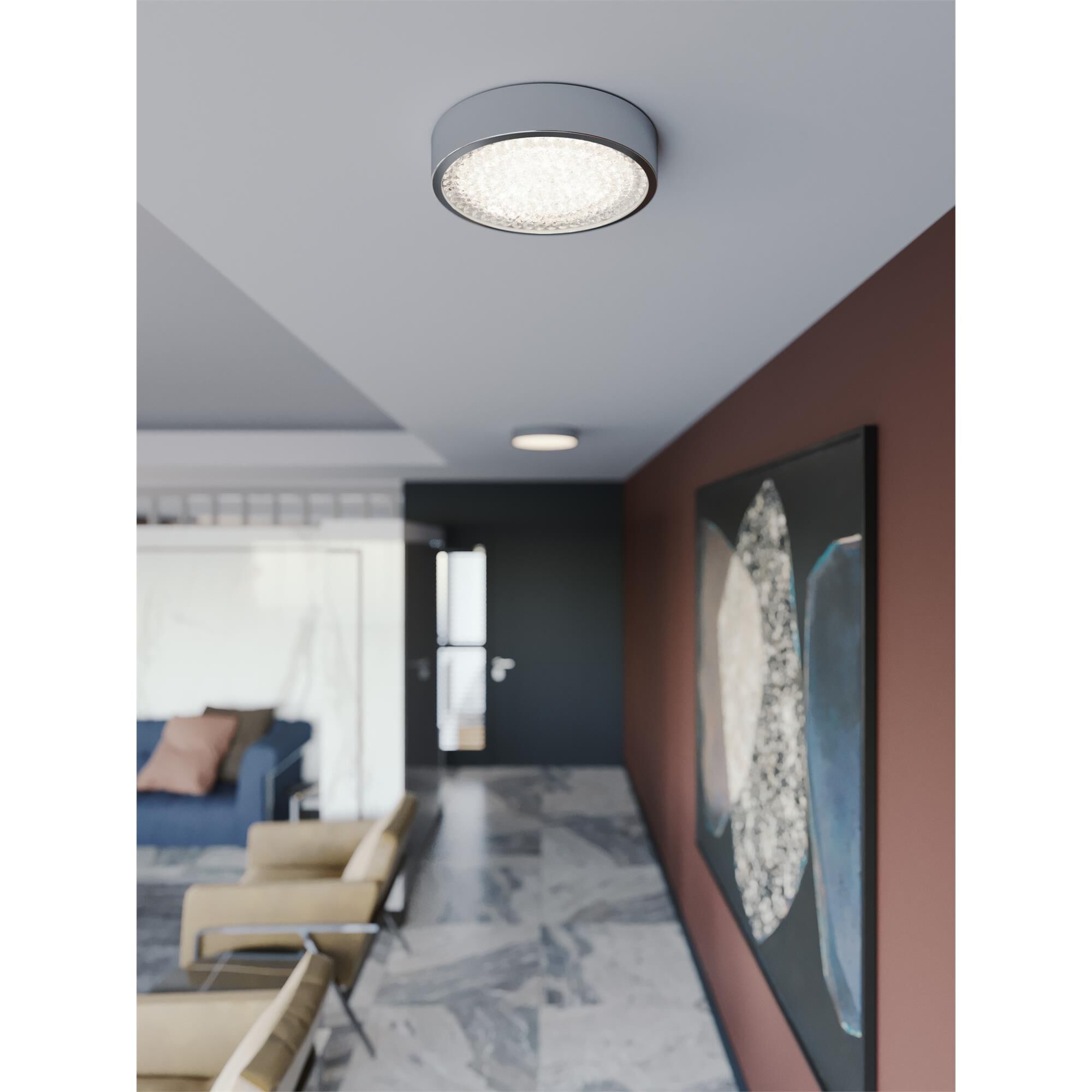 Shown in Polished Chrome finish and Clear Acrylic shade