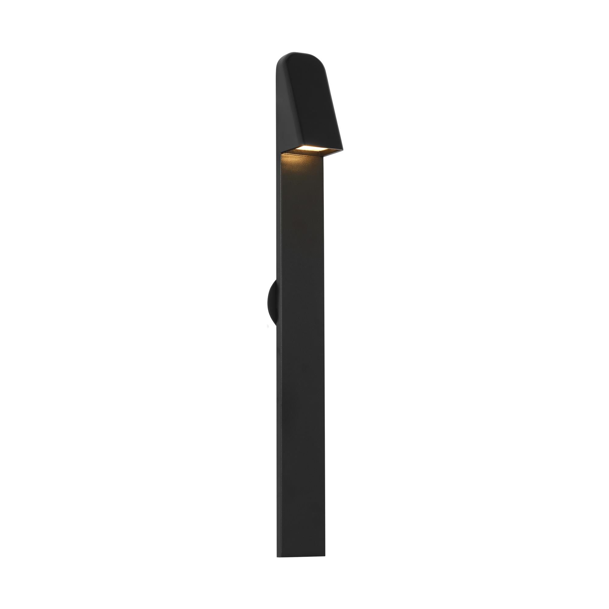 Shown in Outdoor Black finish and Aluminum shade