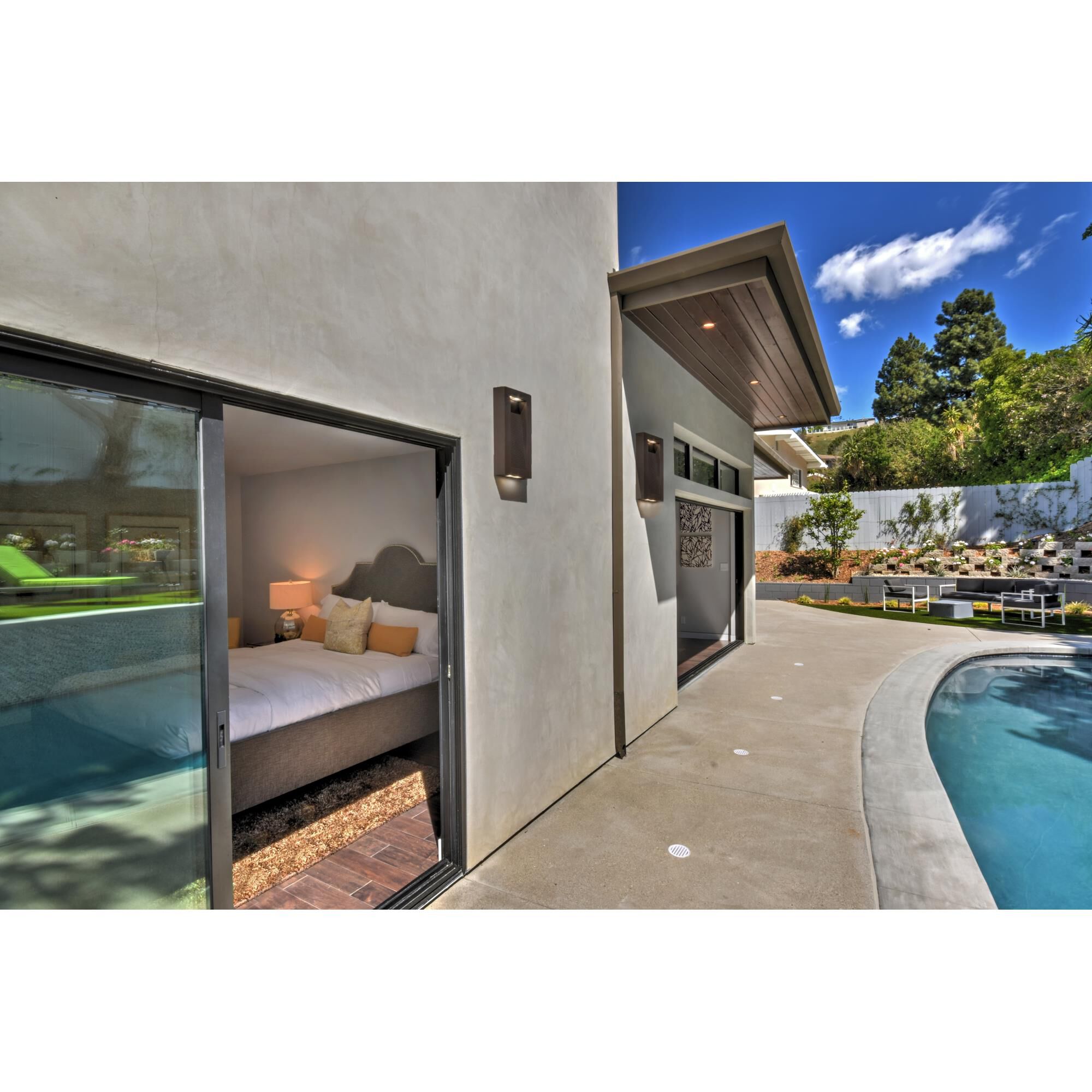 Shown in Architectural Bronze finish