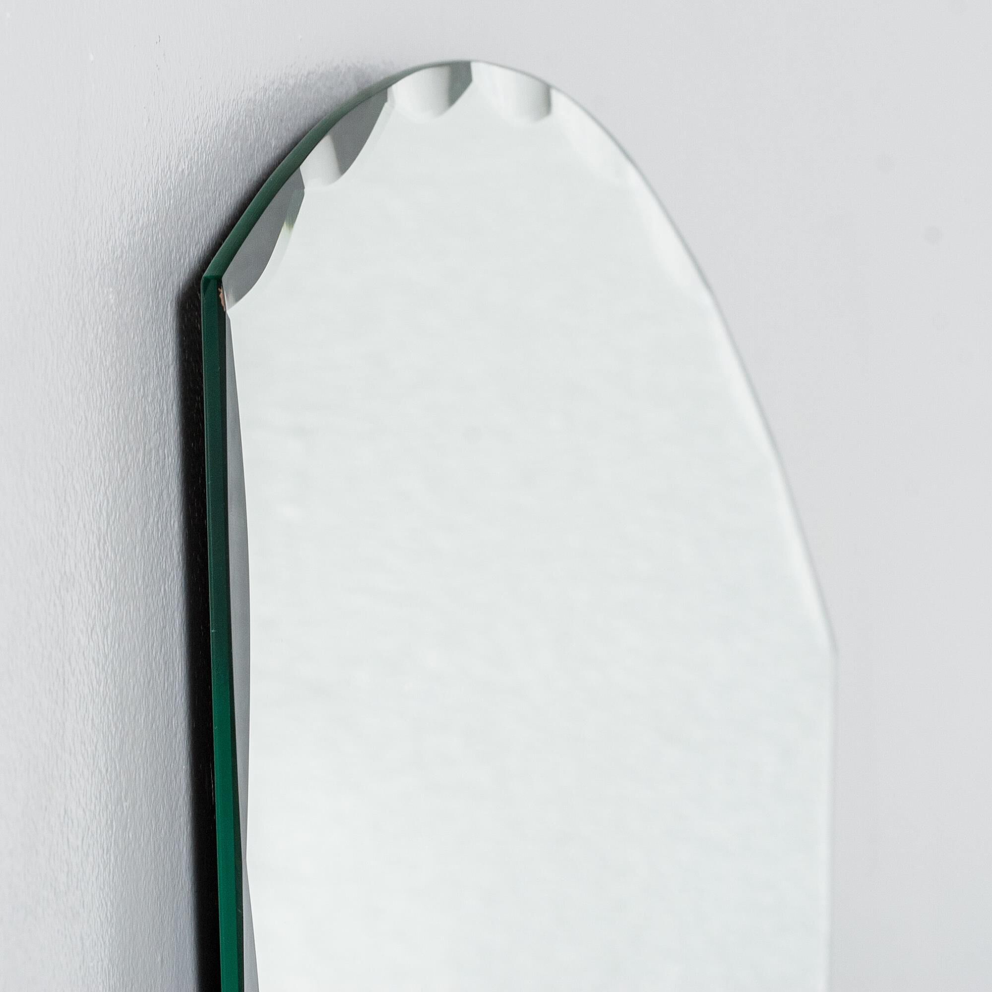 Shown in Mirror finish