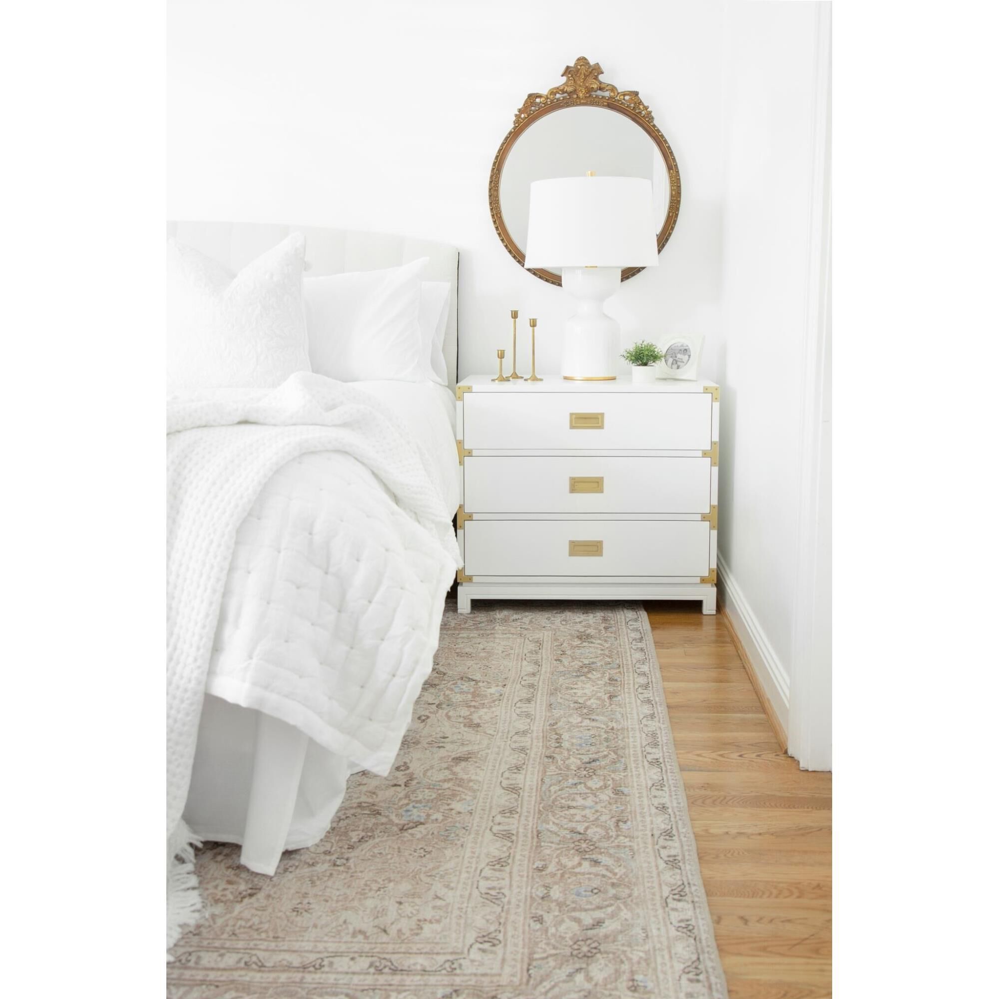 Shown in Polished Nickel finish and Champagne glass