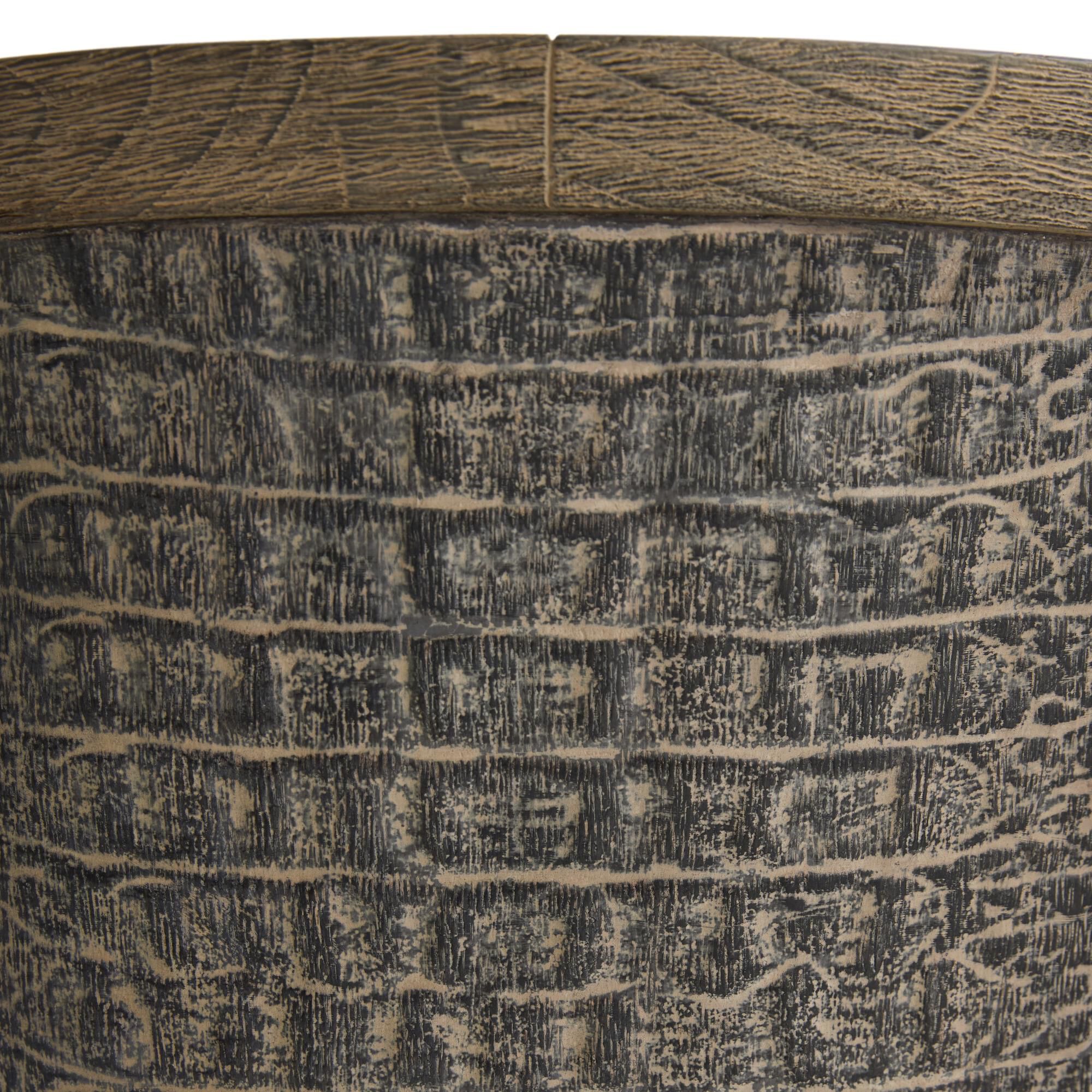 Shown in Pearl and Kona finish