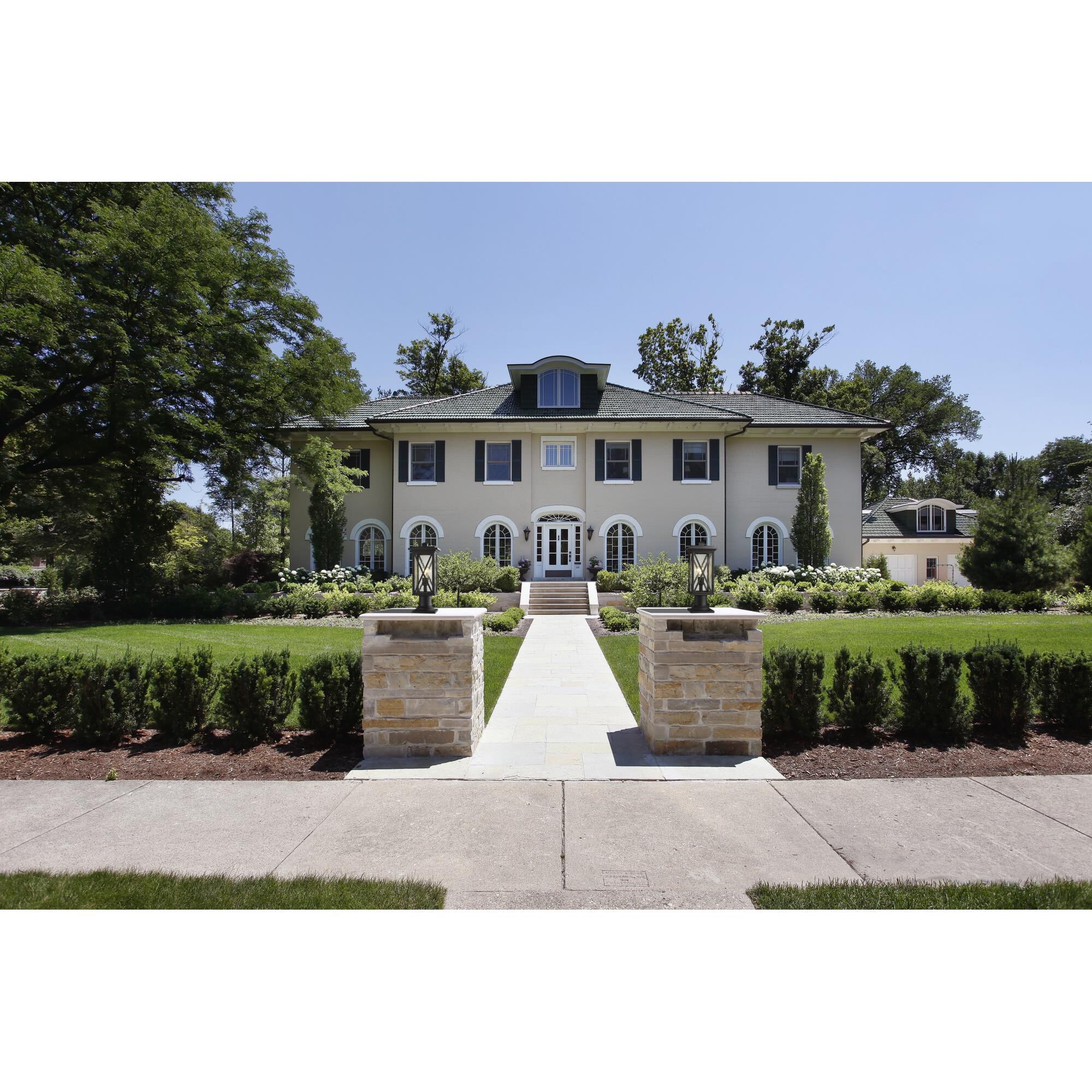 Z-Lite Brookside 18 Inch Tall Outdoor Pier Lamp