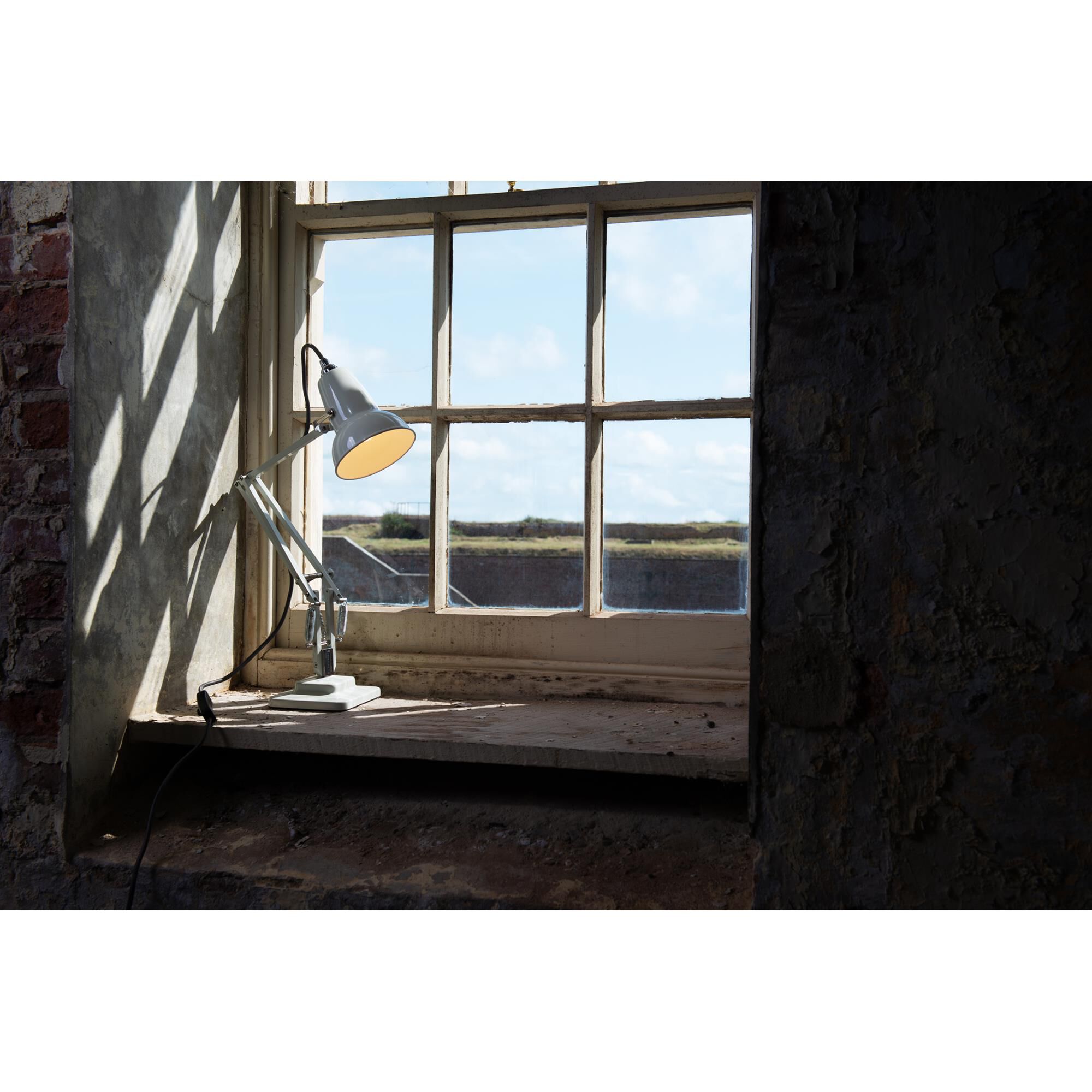 Shown in Linen White finish and Steel shade