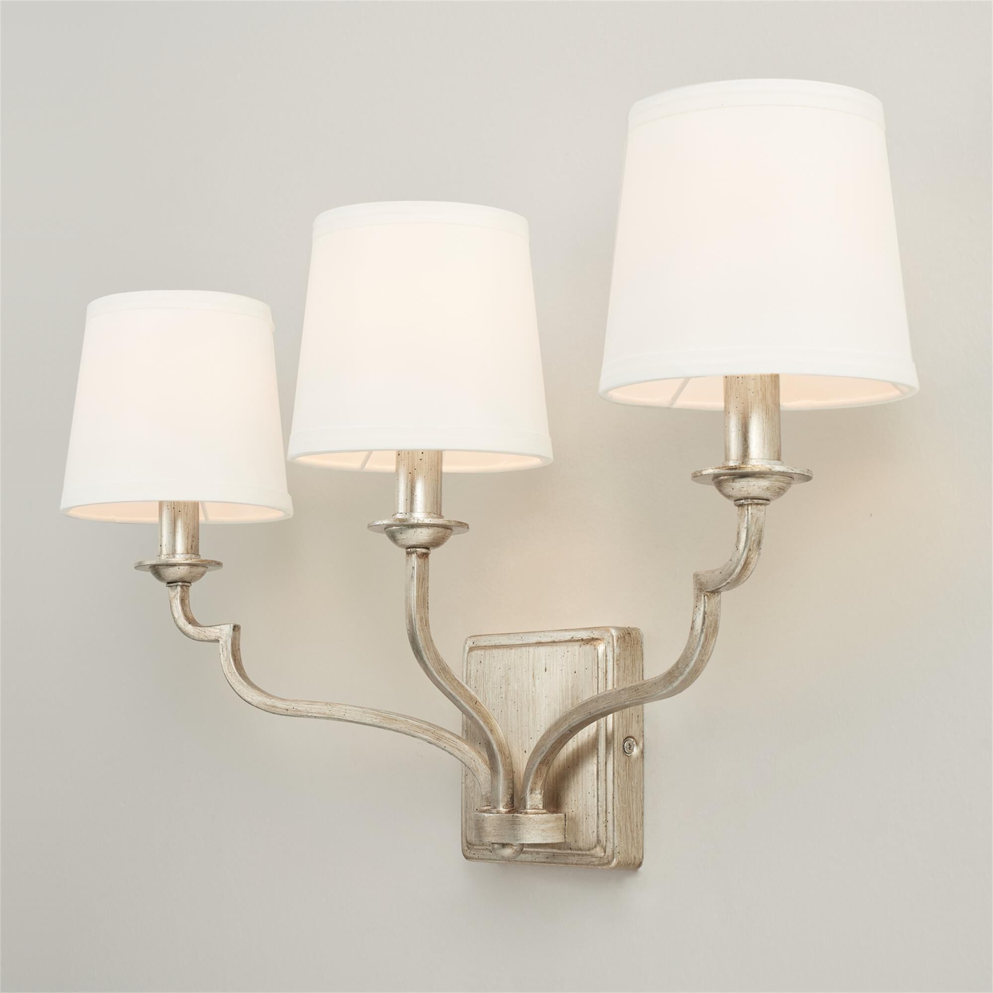 Shown in Winter Gold finish and 698 glass and White Stay-Straight Fabric s shade