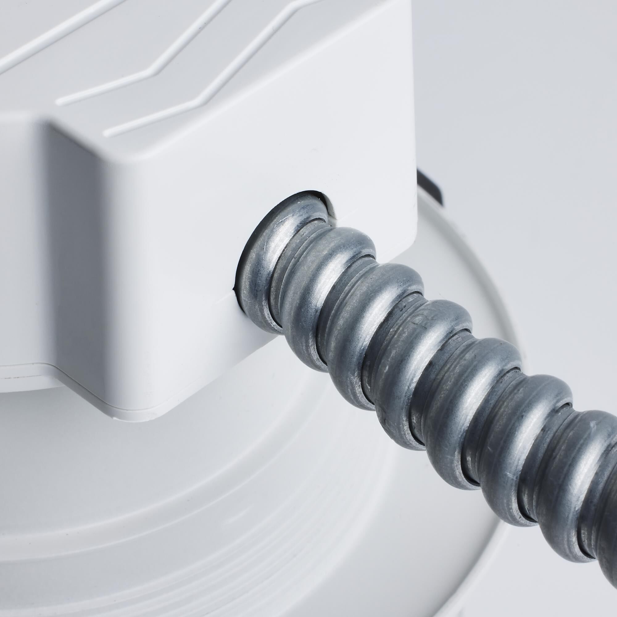 4 Inch LED 90 Degree Recessed Lighting Trim by Satco