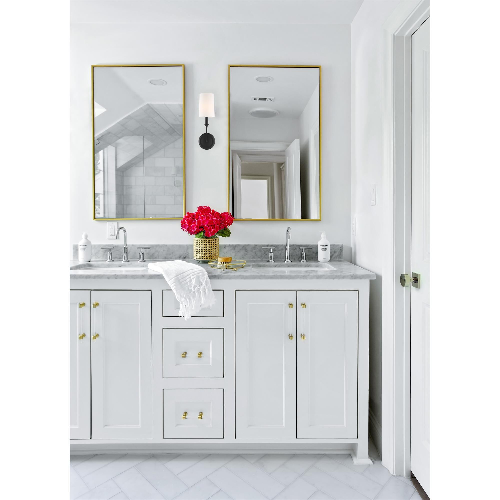 Shown in Black Forged finish and Silk glass and White shade