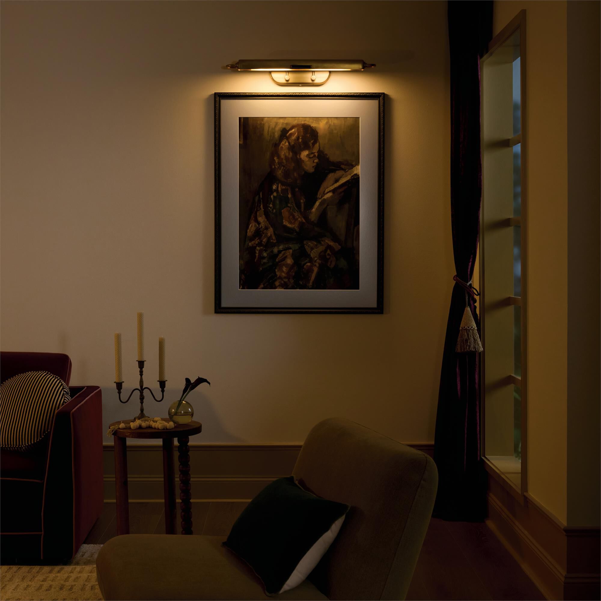 Shown in Lacquered Brass finish and Metal shade