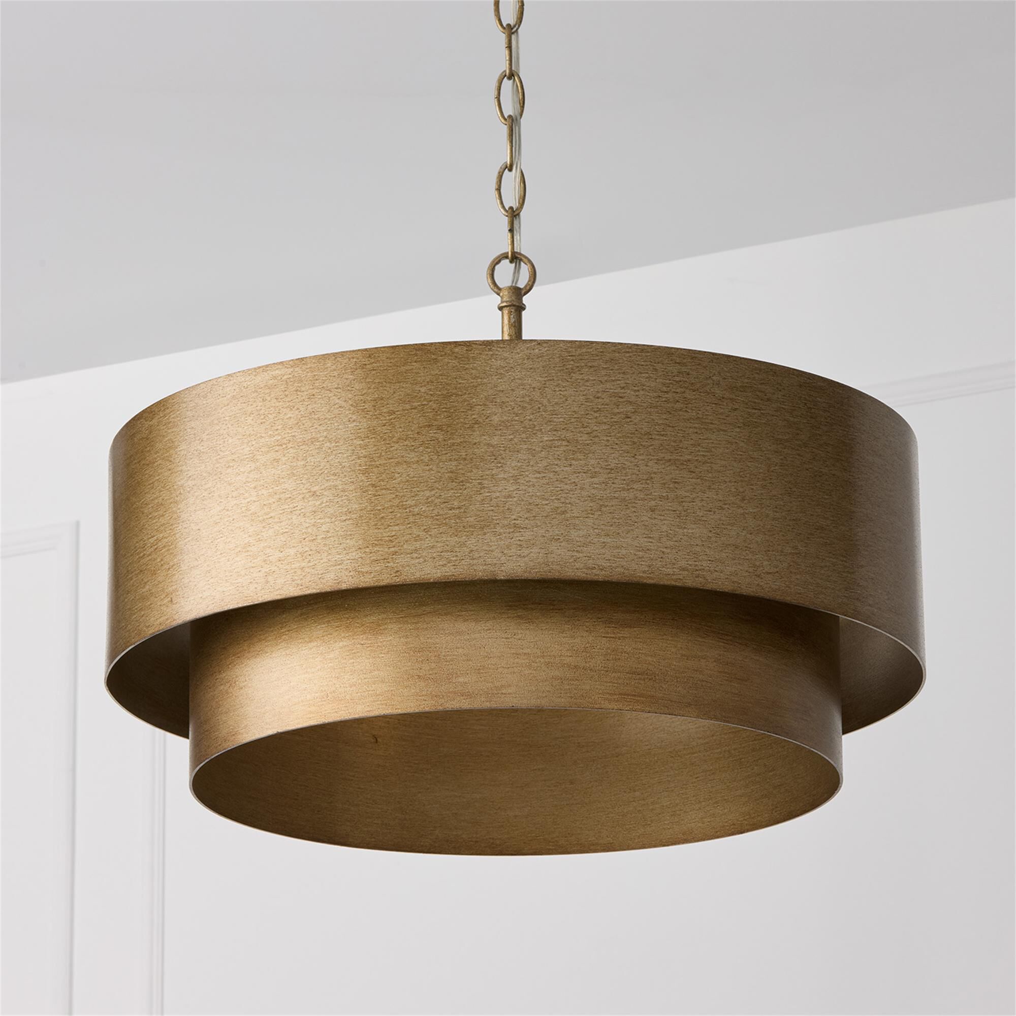 Shown in Mystic Luster finish