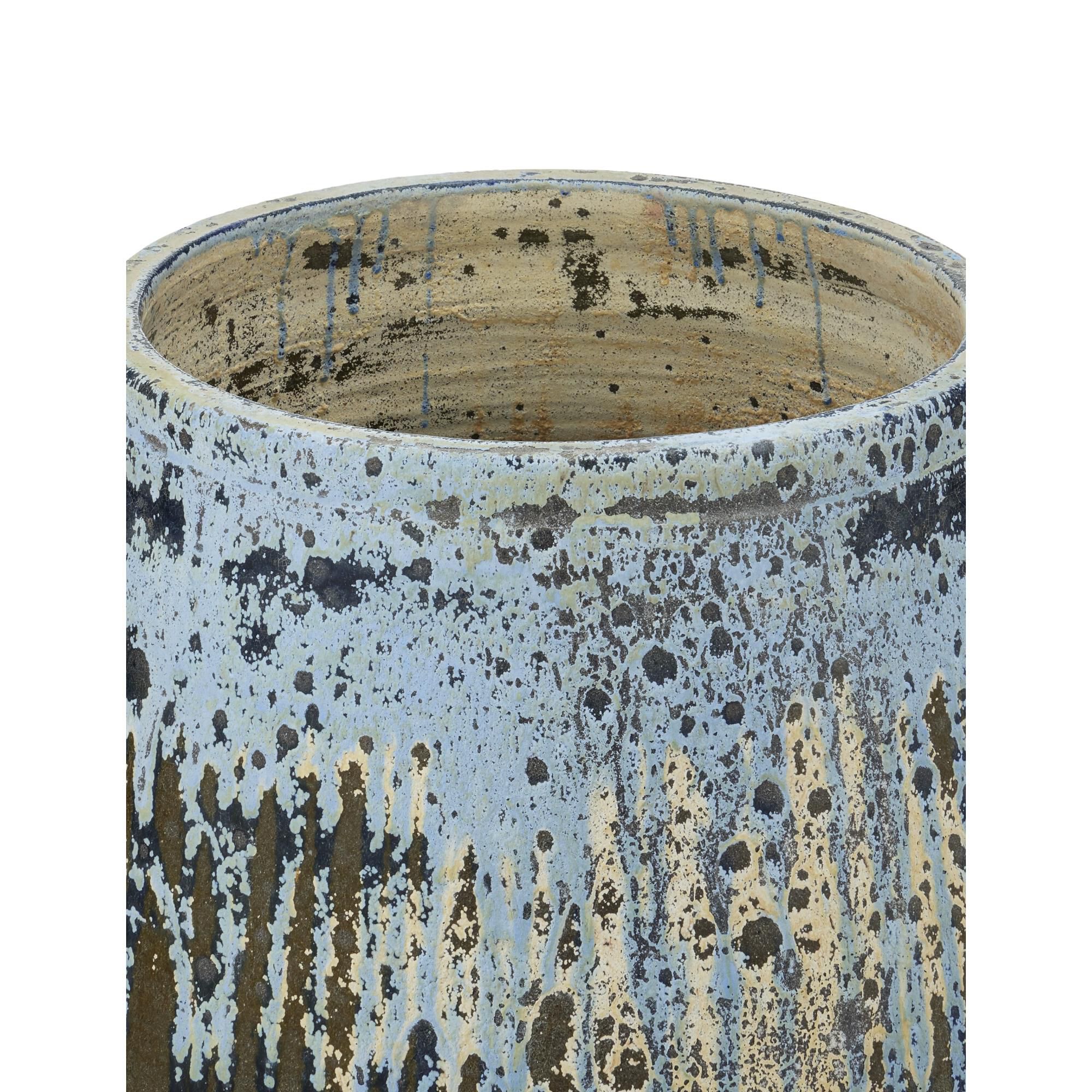 Shown in Greenish White, Blue Drip finish