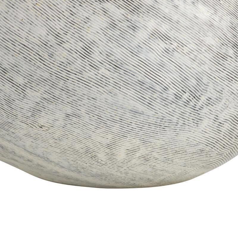 Shown in Ice Reactive finish