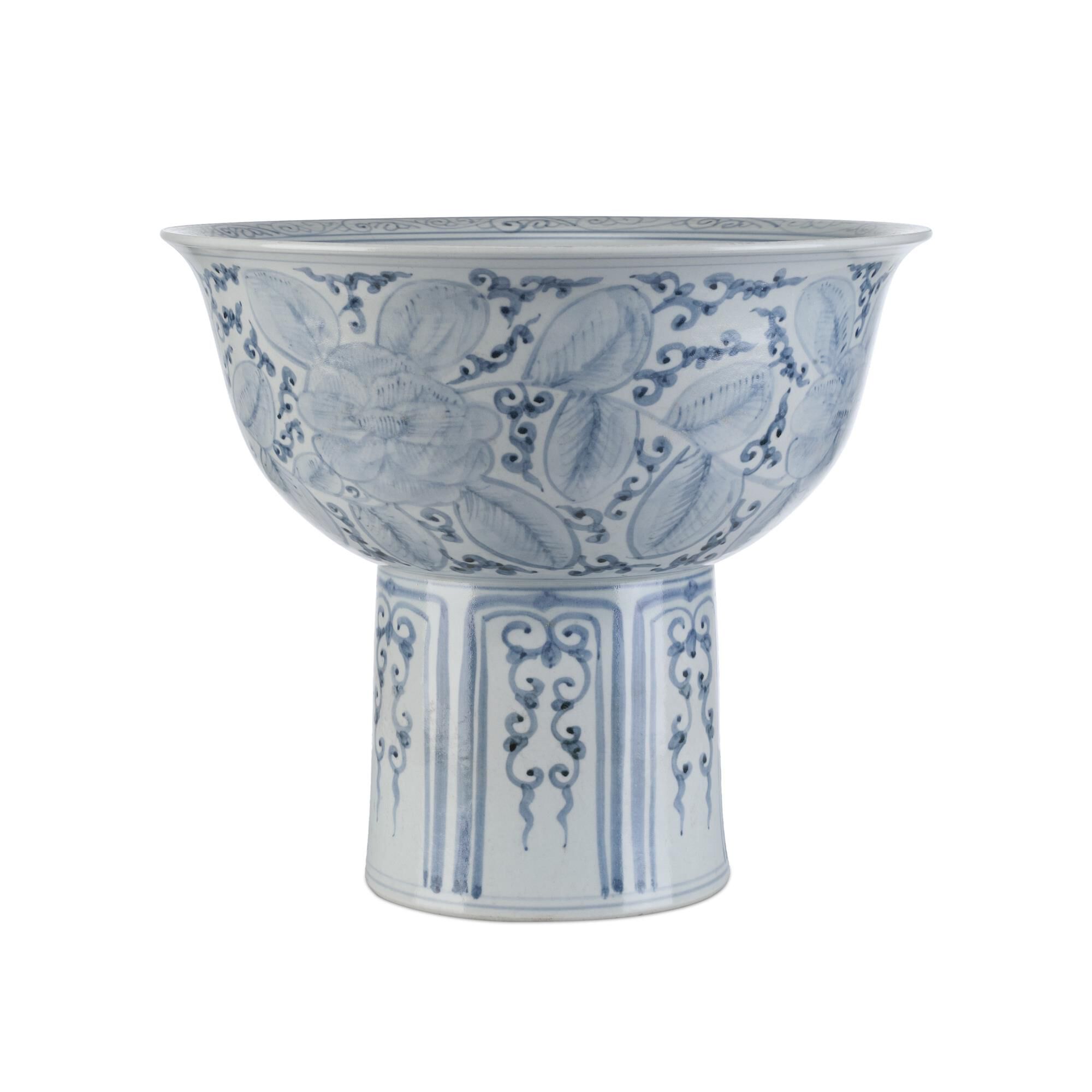 Shown in Blue and Off-White finish