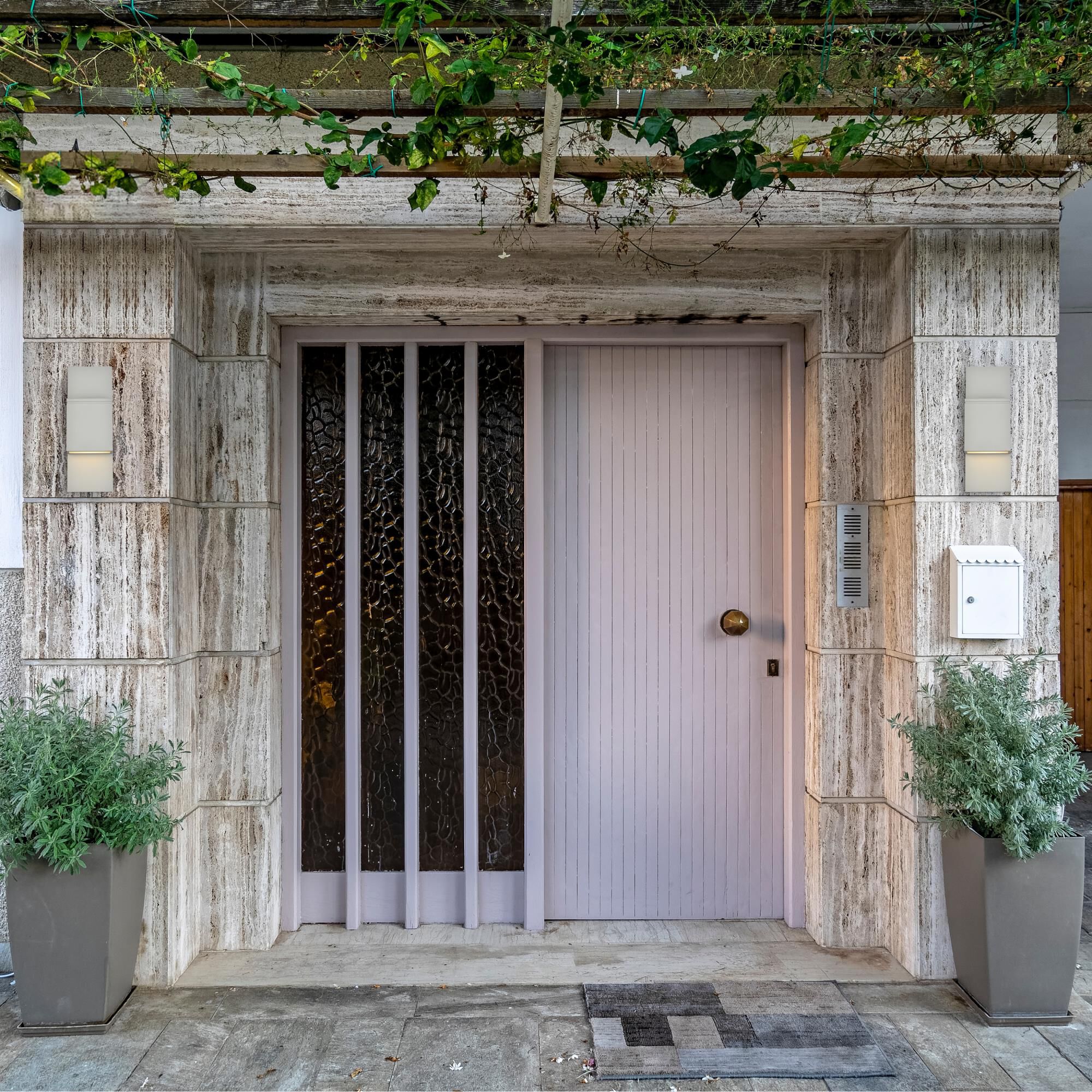 Shown in Silver finish