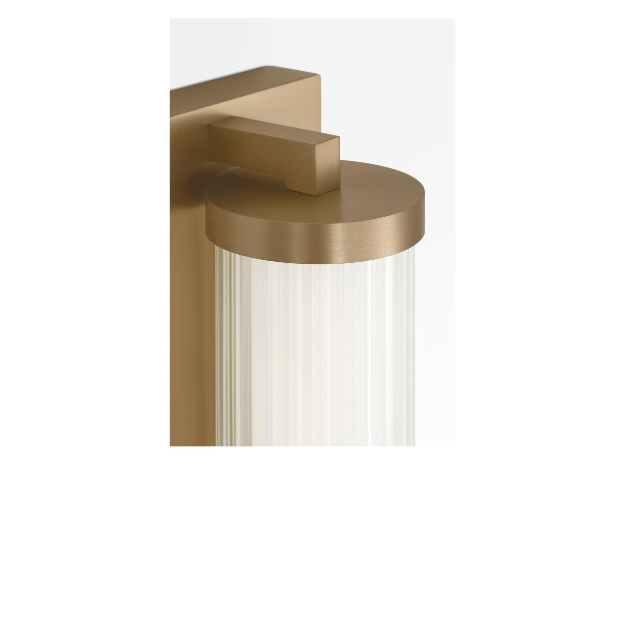 Shown in Satin Brass finish and Transparent Polycarbonate shade