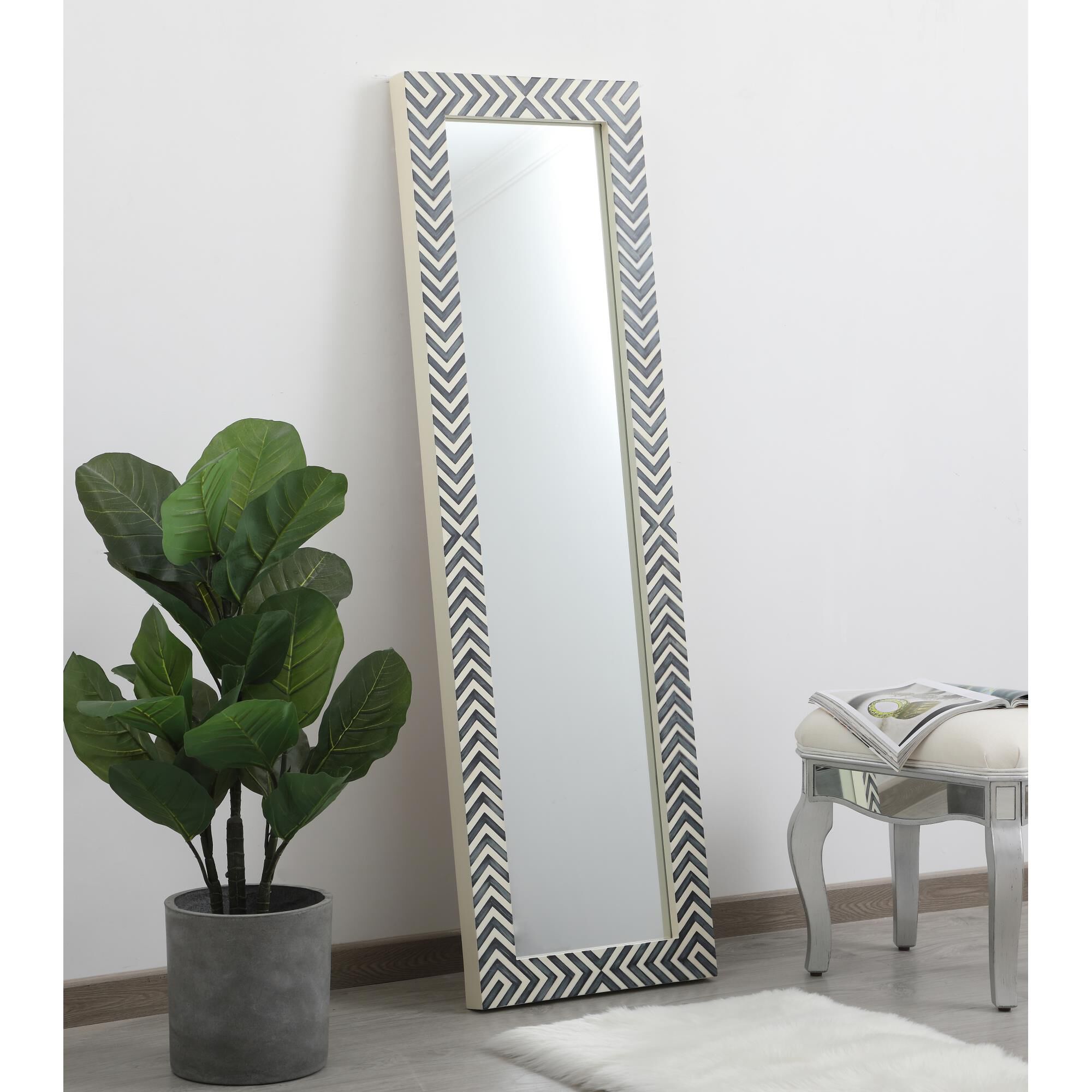 Shown in Chevron finish