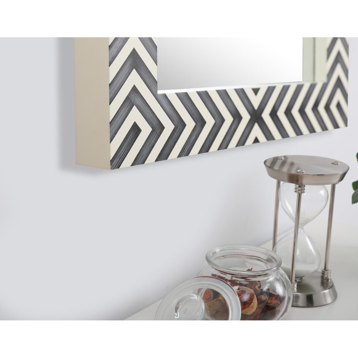 Shown in Chevron finish