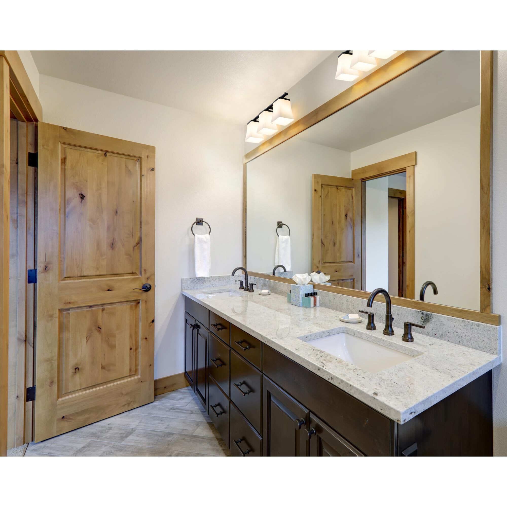 Darcy 22 Inch 3 Light Bath Vanity Light by Z-Lite