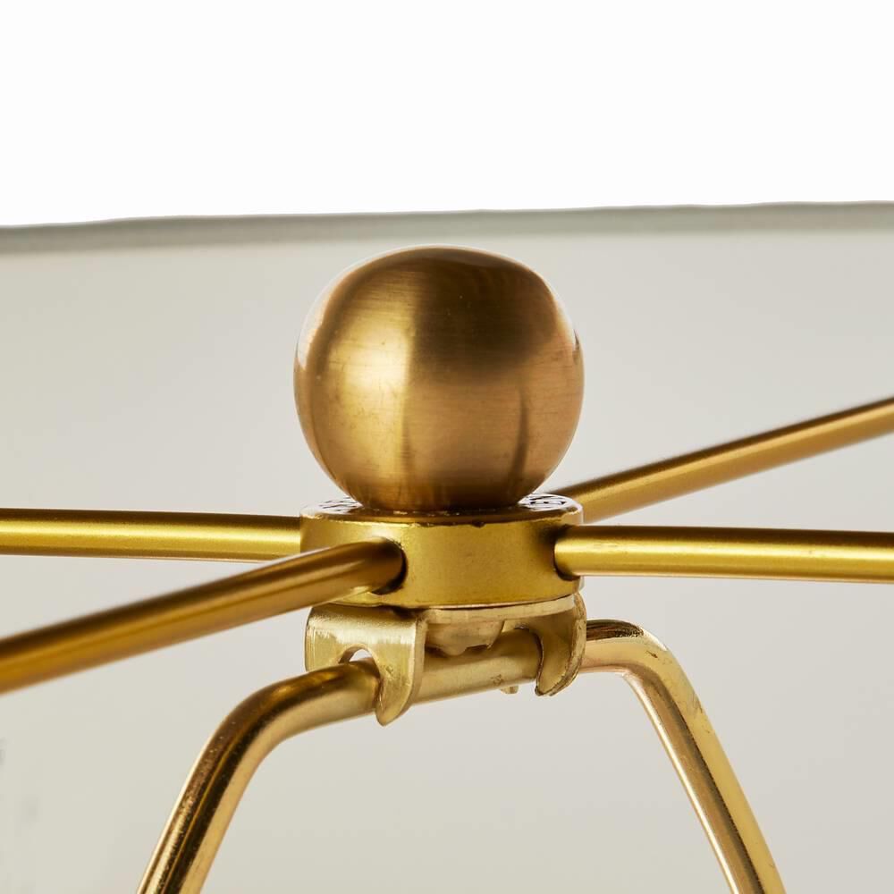 Shown in Haze Blue Reactive Glaze finish