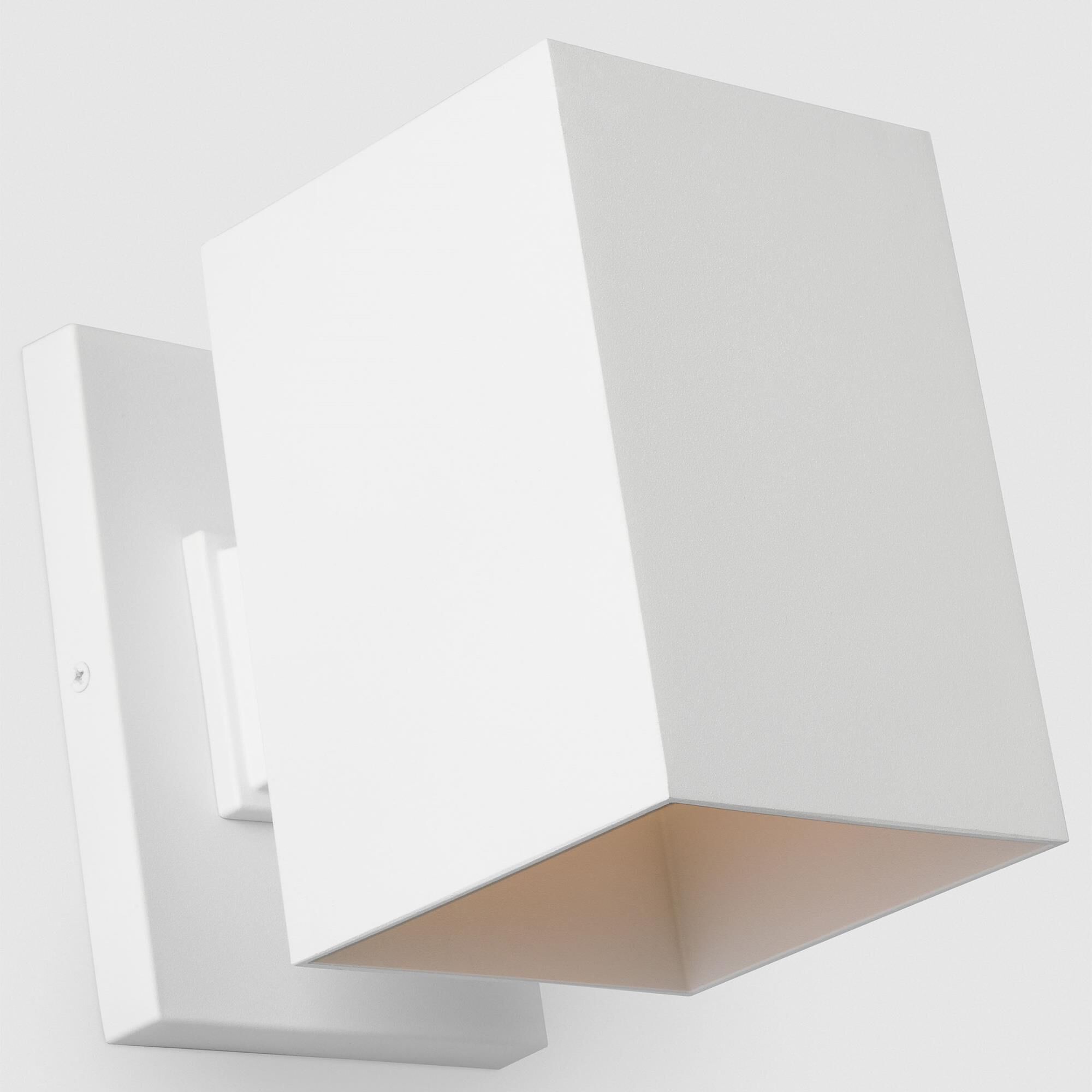 Shown in Outdoor Textured White finish