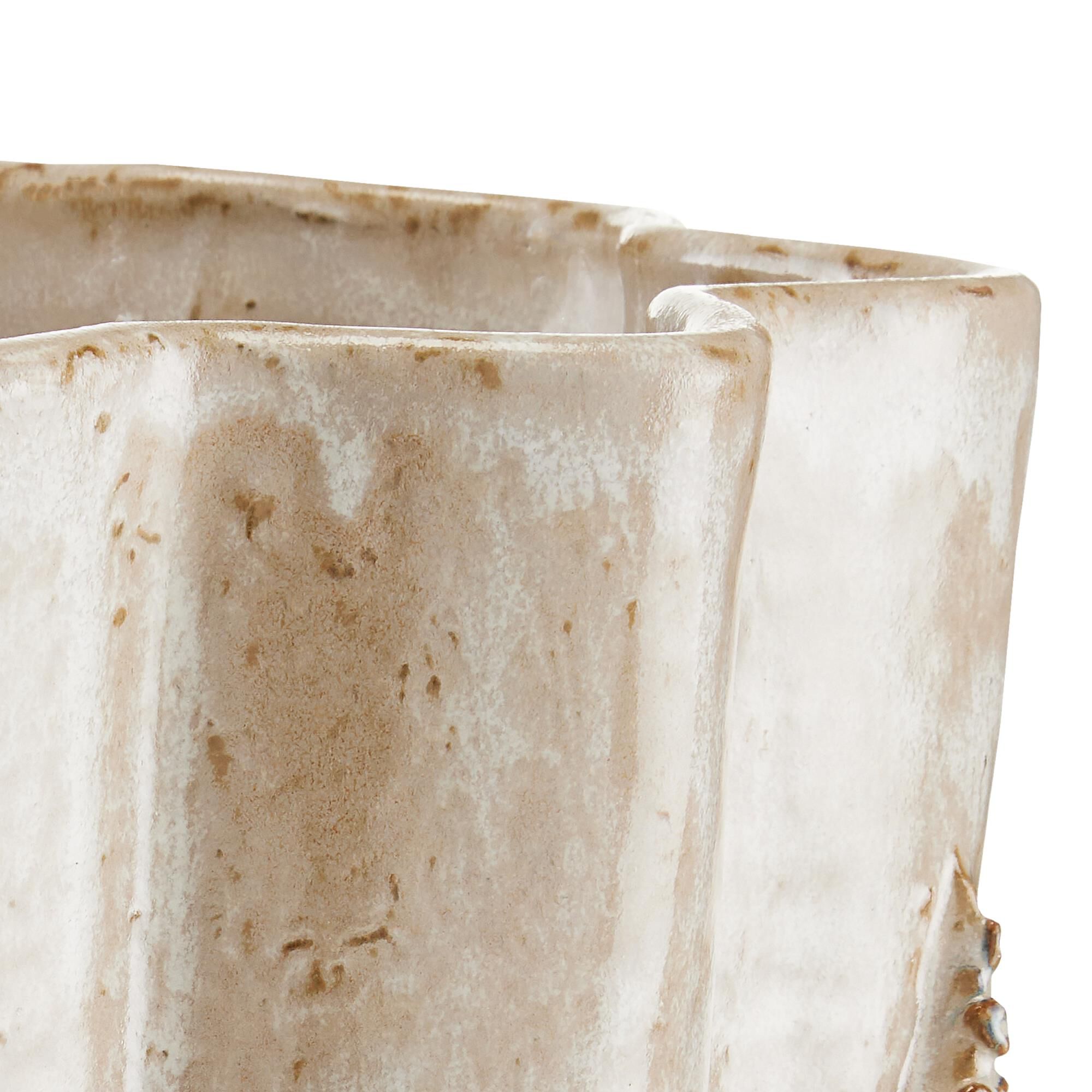 Shown in Cream and Reactive Blue finish