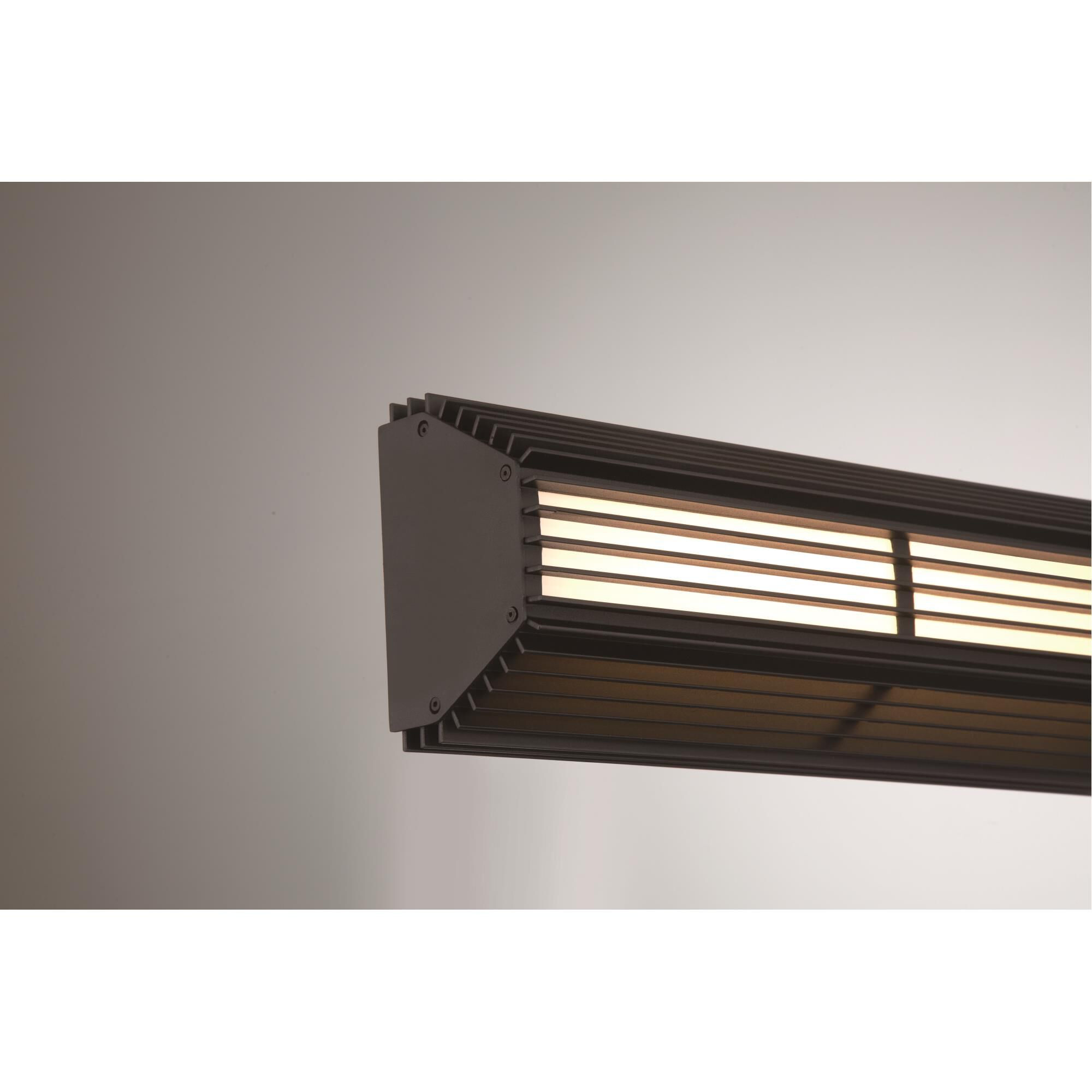 Shown in Sand Black finish and Clear glass