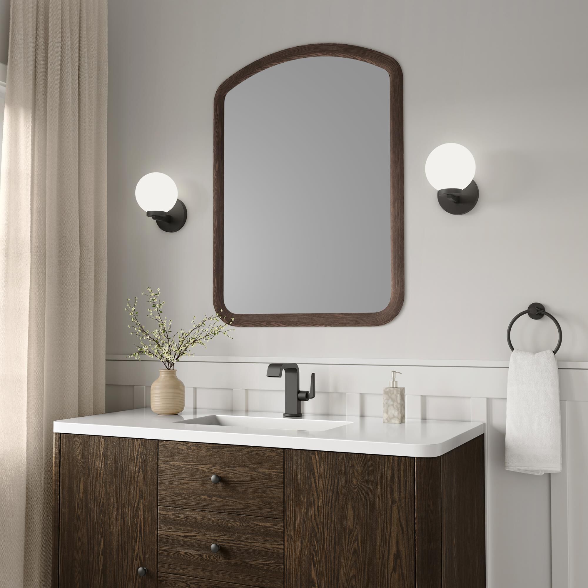 Shown in Matte Black finish and Shiny Opal glass