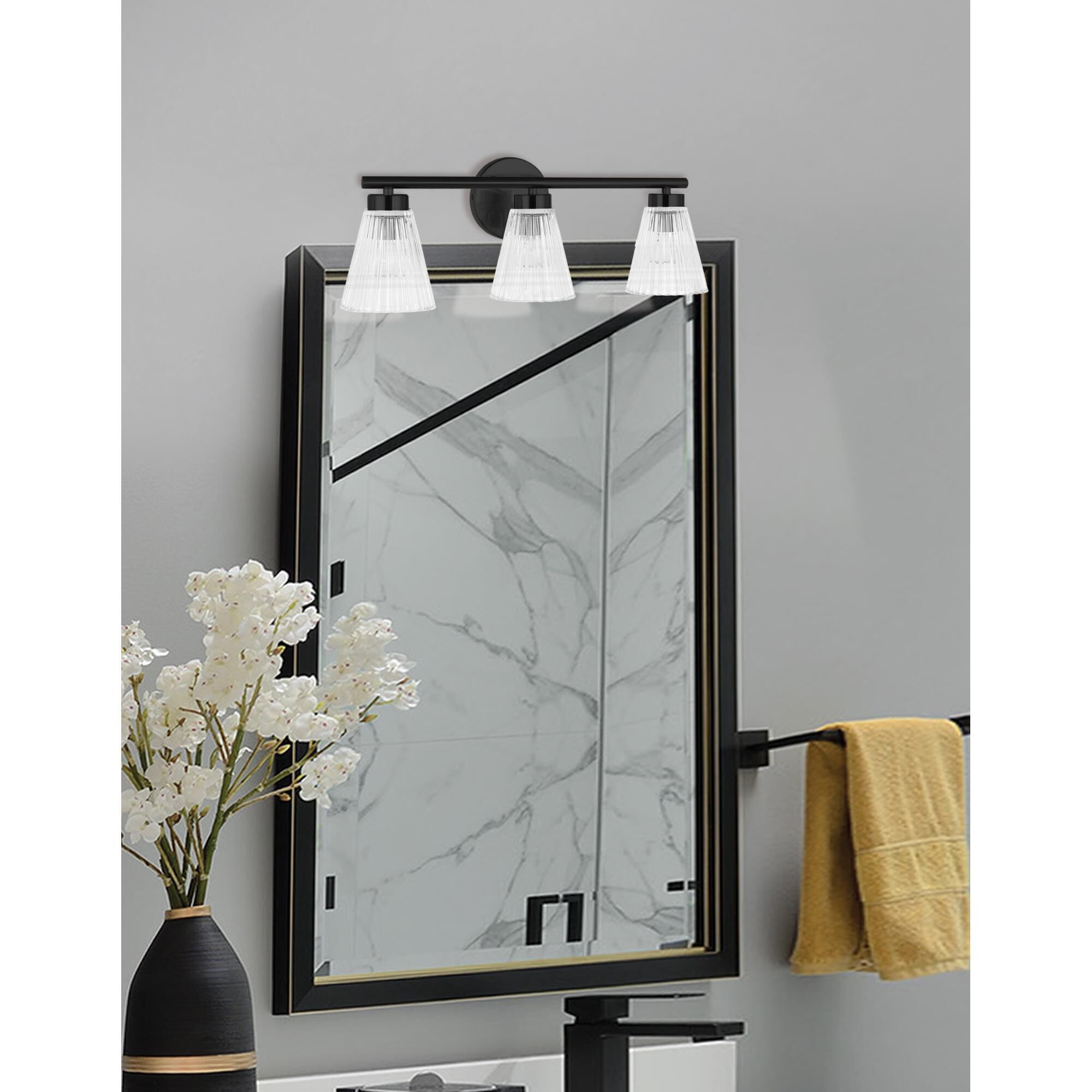 Shown in Matte Black finish and Clear glass