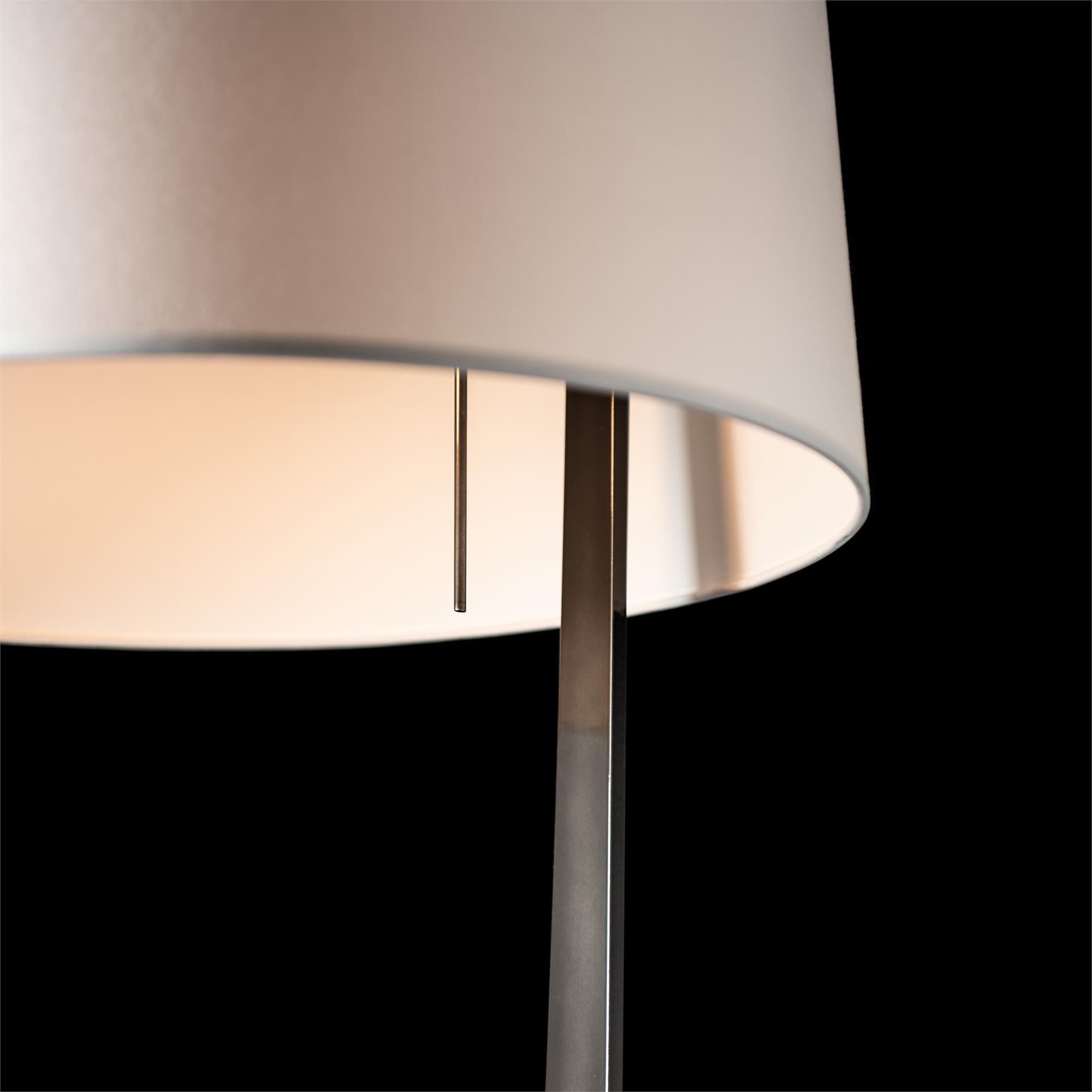 Shown in Ink finish and Natural Anna shade