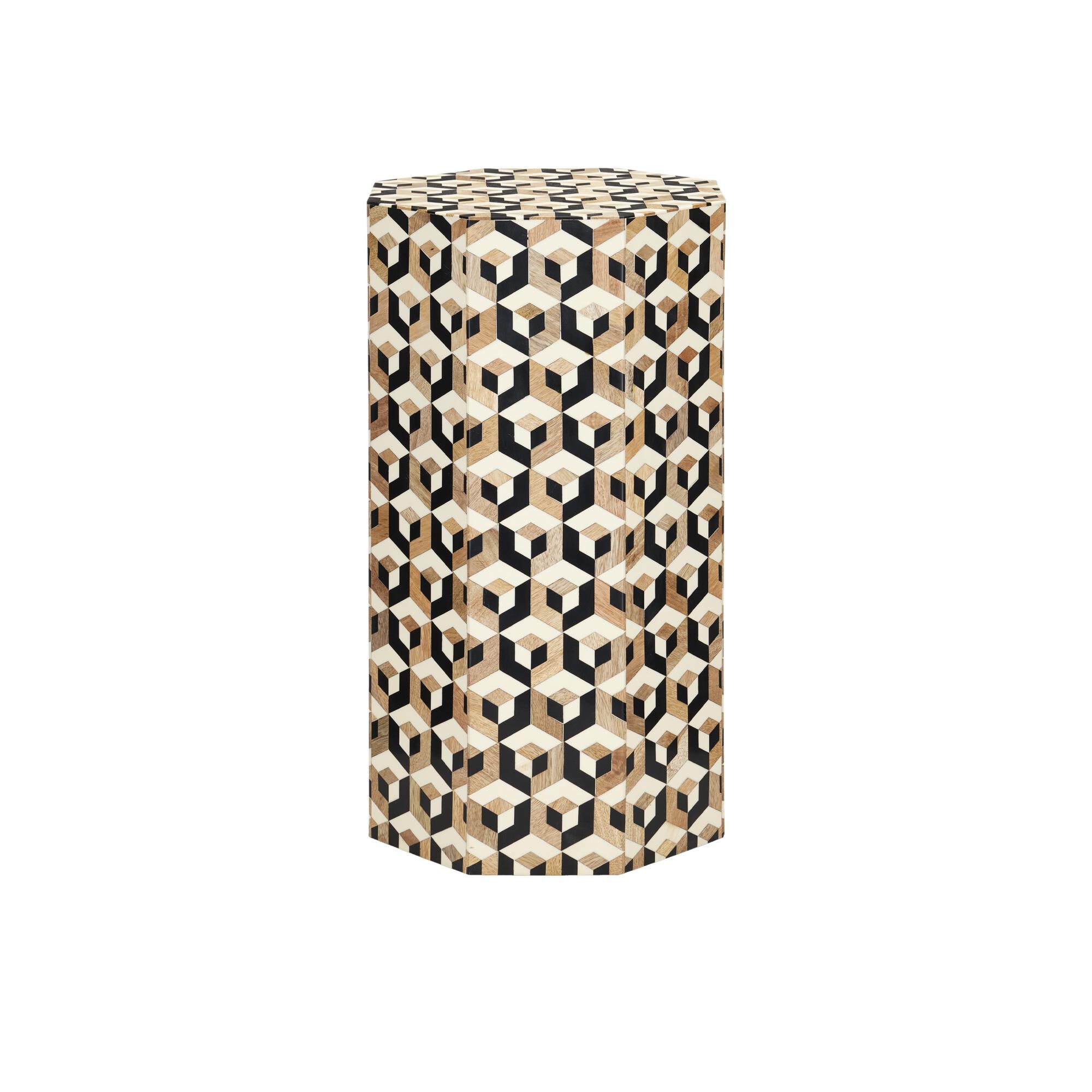 Shown in Natural/White/Black finish