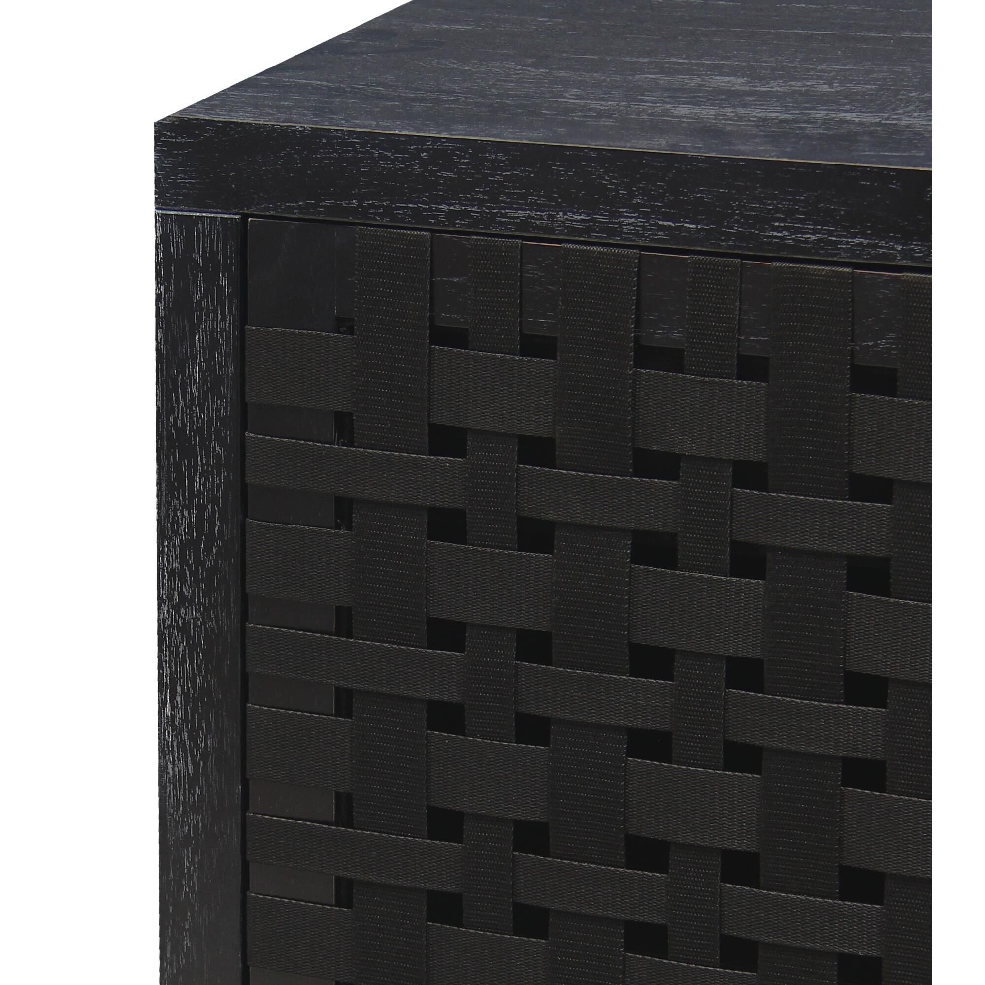 Shown in Checkmate Black finish