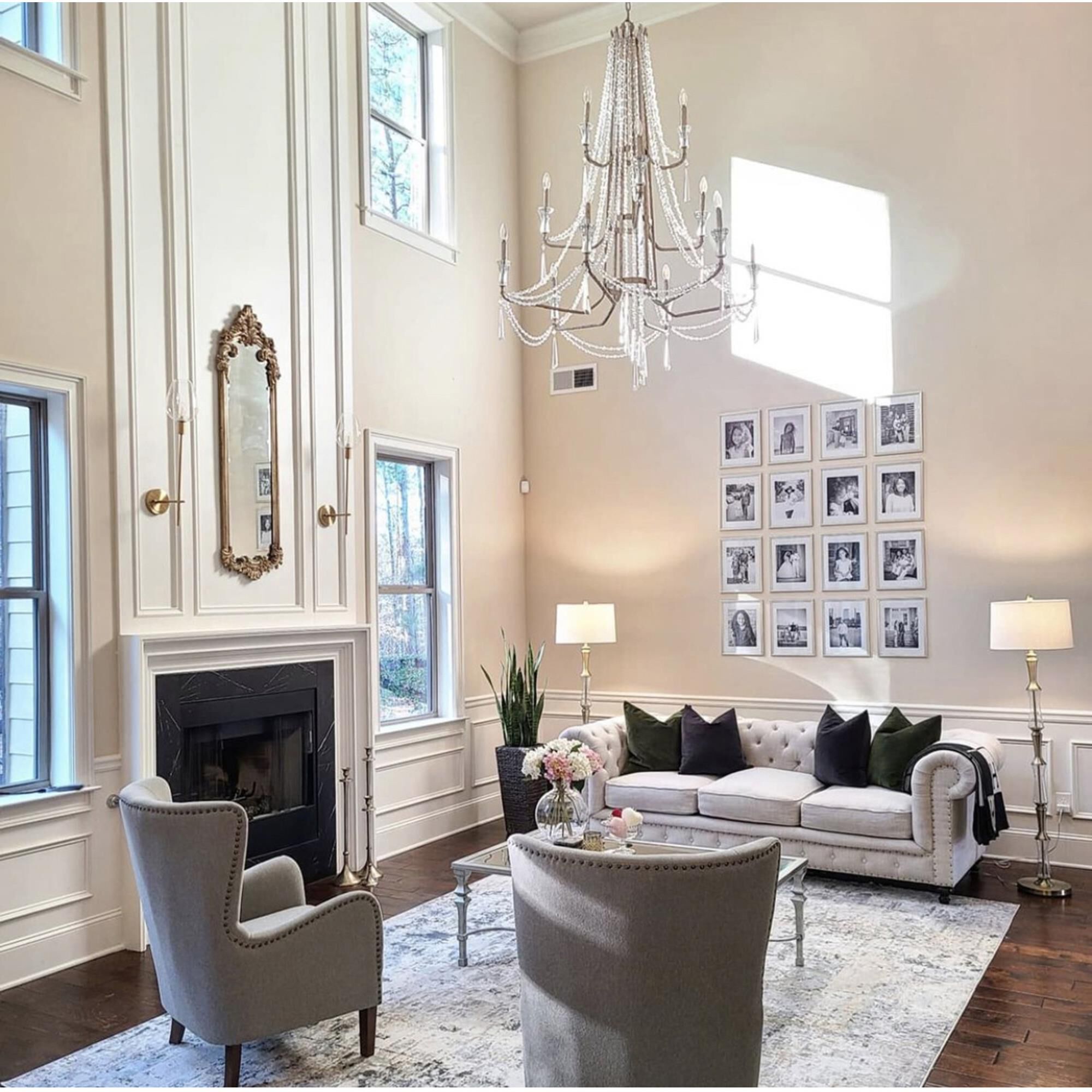 Shown in Onyx finish and Clear Heirloom-Quality Optic crystal