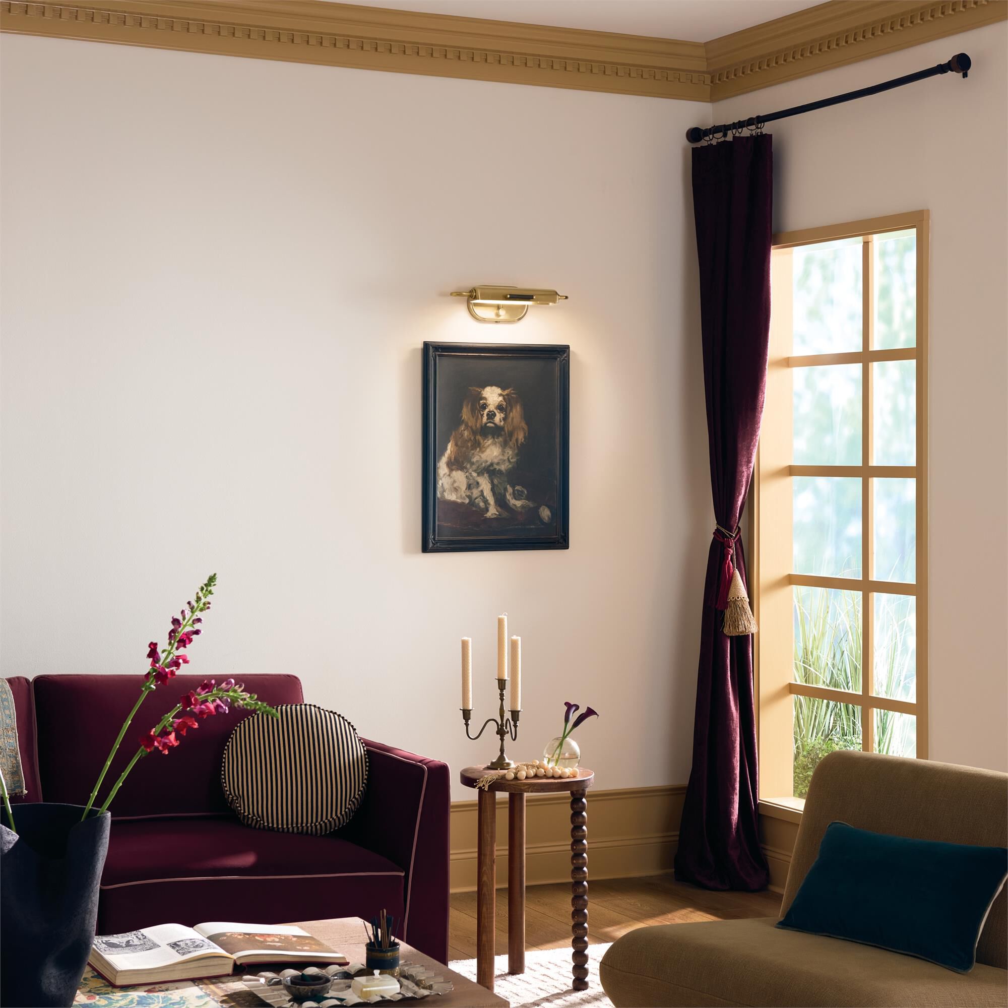 Shown in Lacquered Brass finish and Metal shade