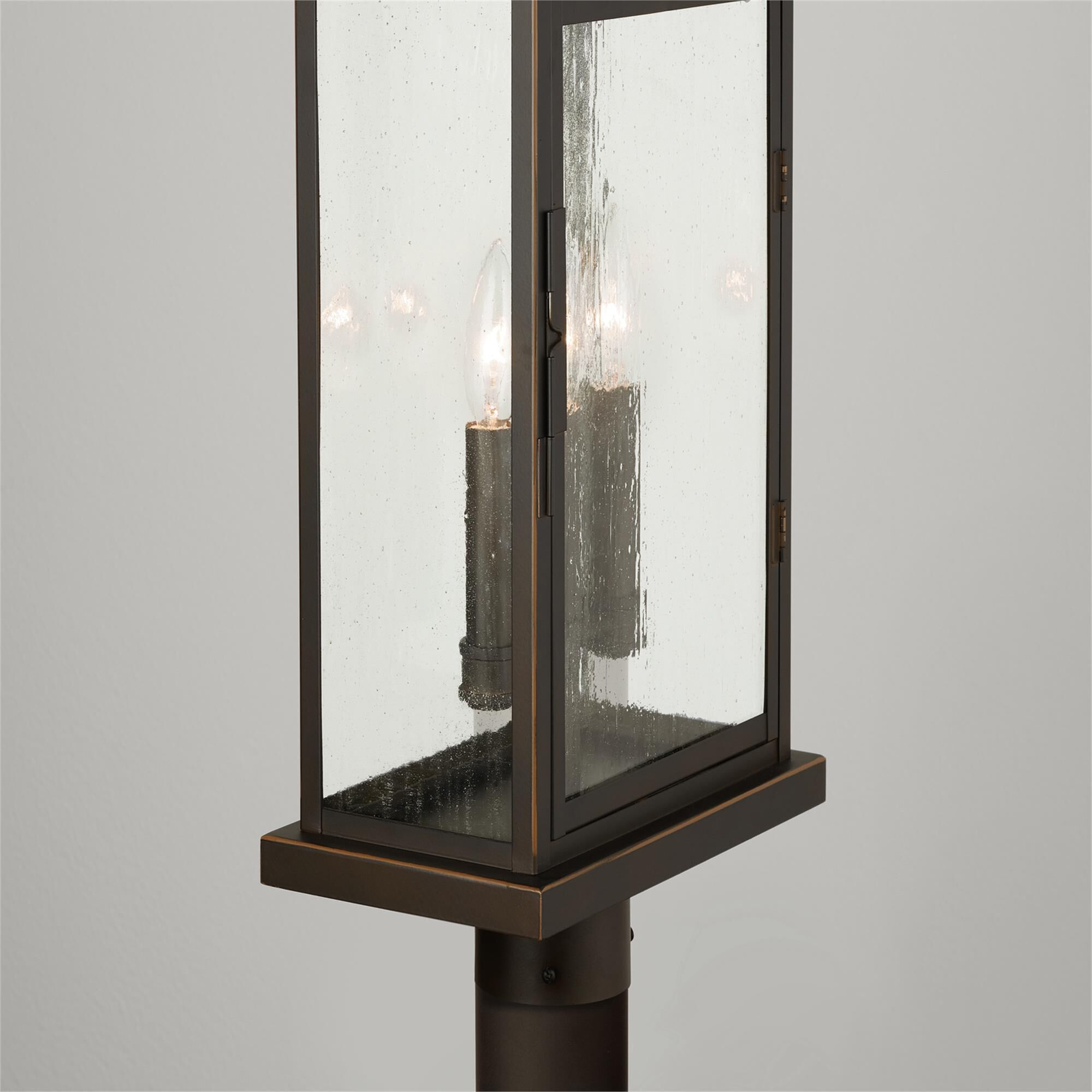 Shown in Oiled Bronze finish