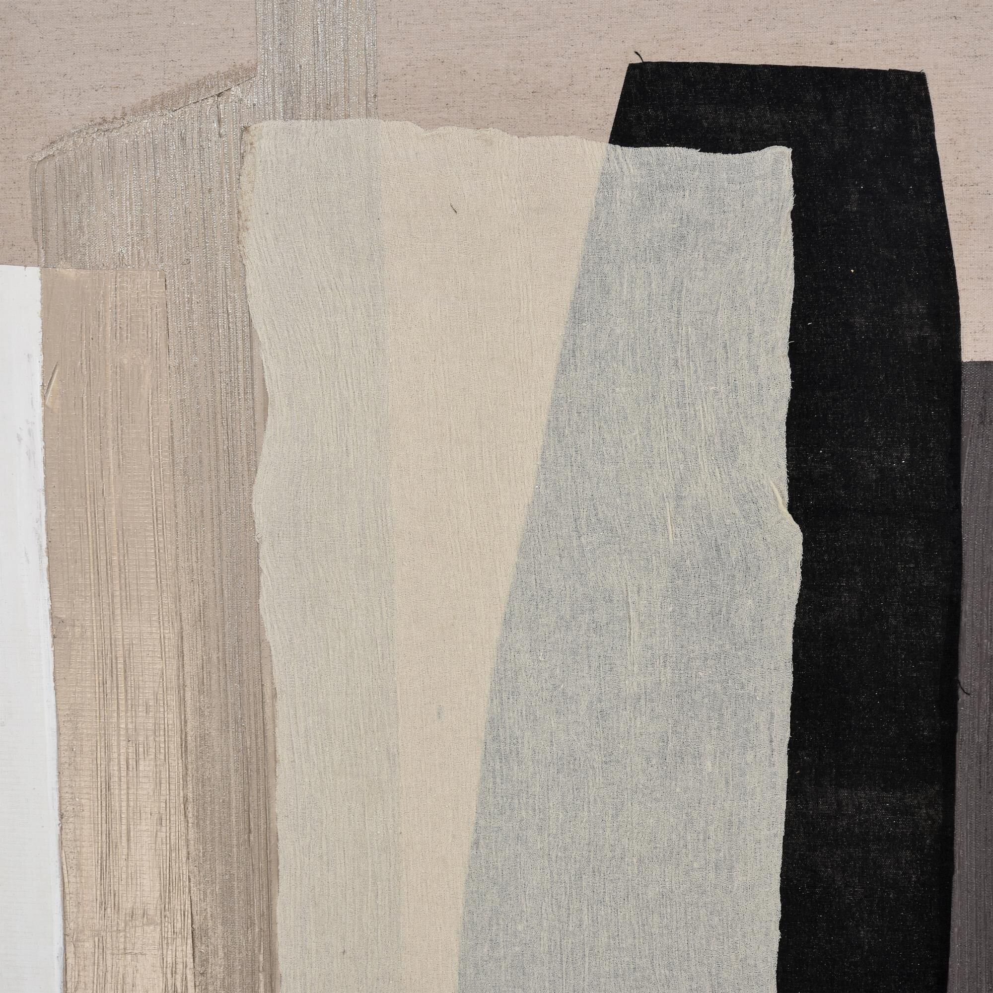 Shown in Brown finish