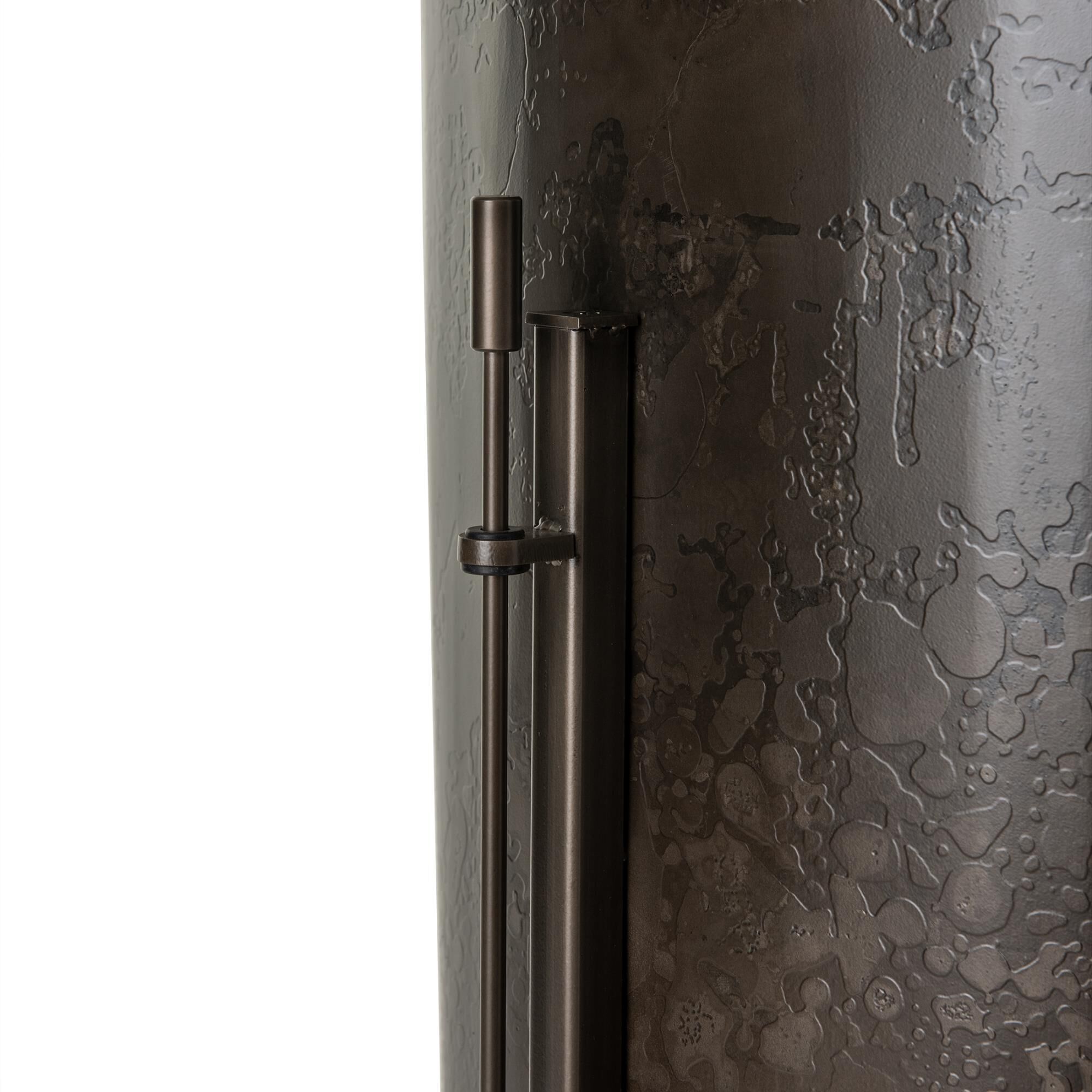 Shown in Dark Smoke finish and Dark Smoke accent