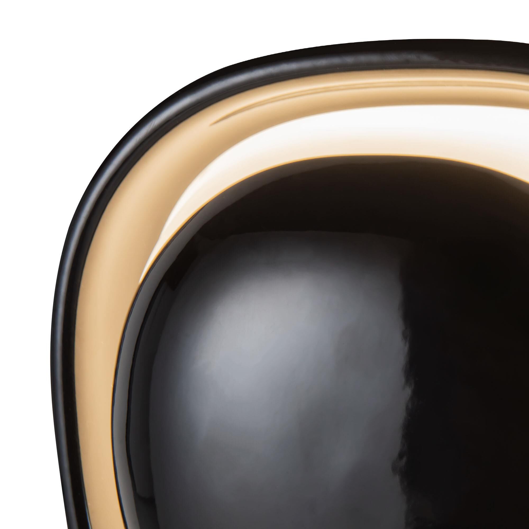 Shown in Glossy Black finish and Matte Opal glass