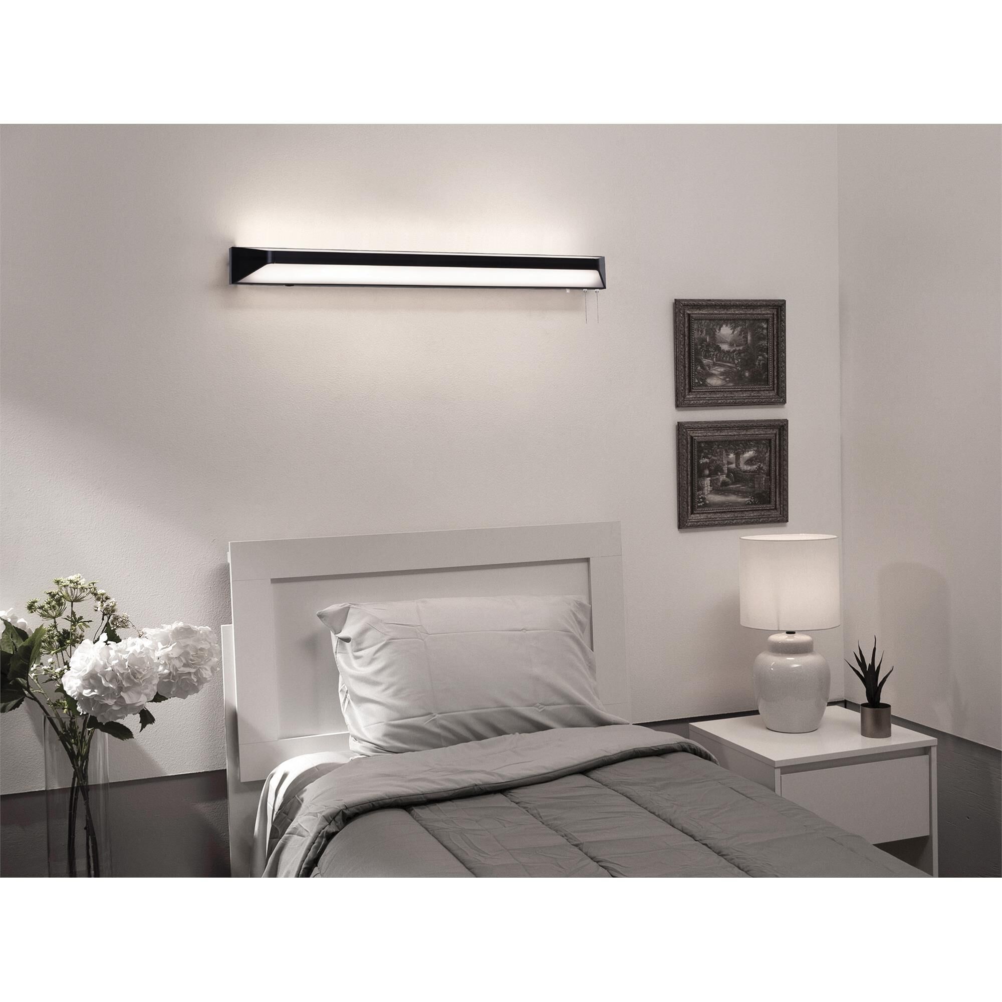 Shown in Black finish and White Acrylic shade