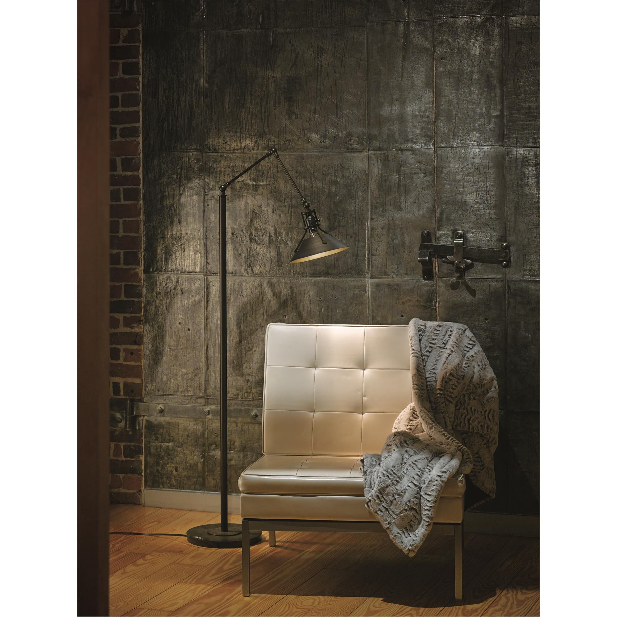 Shown in Dark Smoke finish and Dark Smoke accent