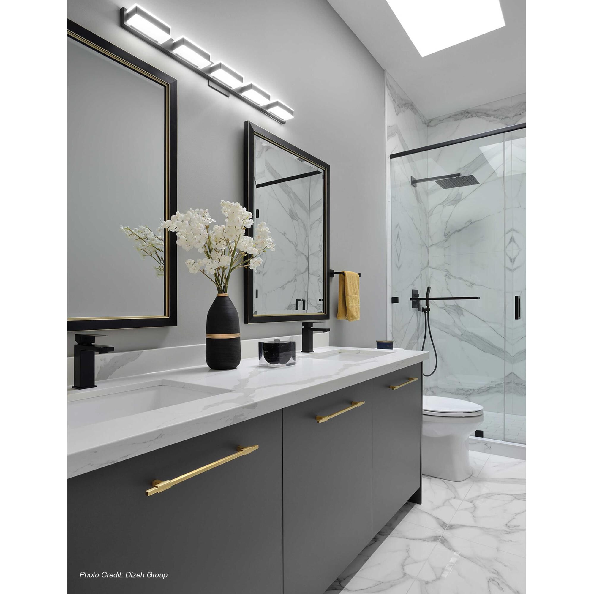 34 Inch 5 Light LED Bath Vanity Light by Dainolite