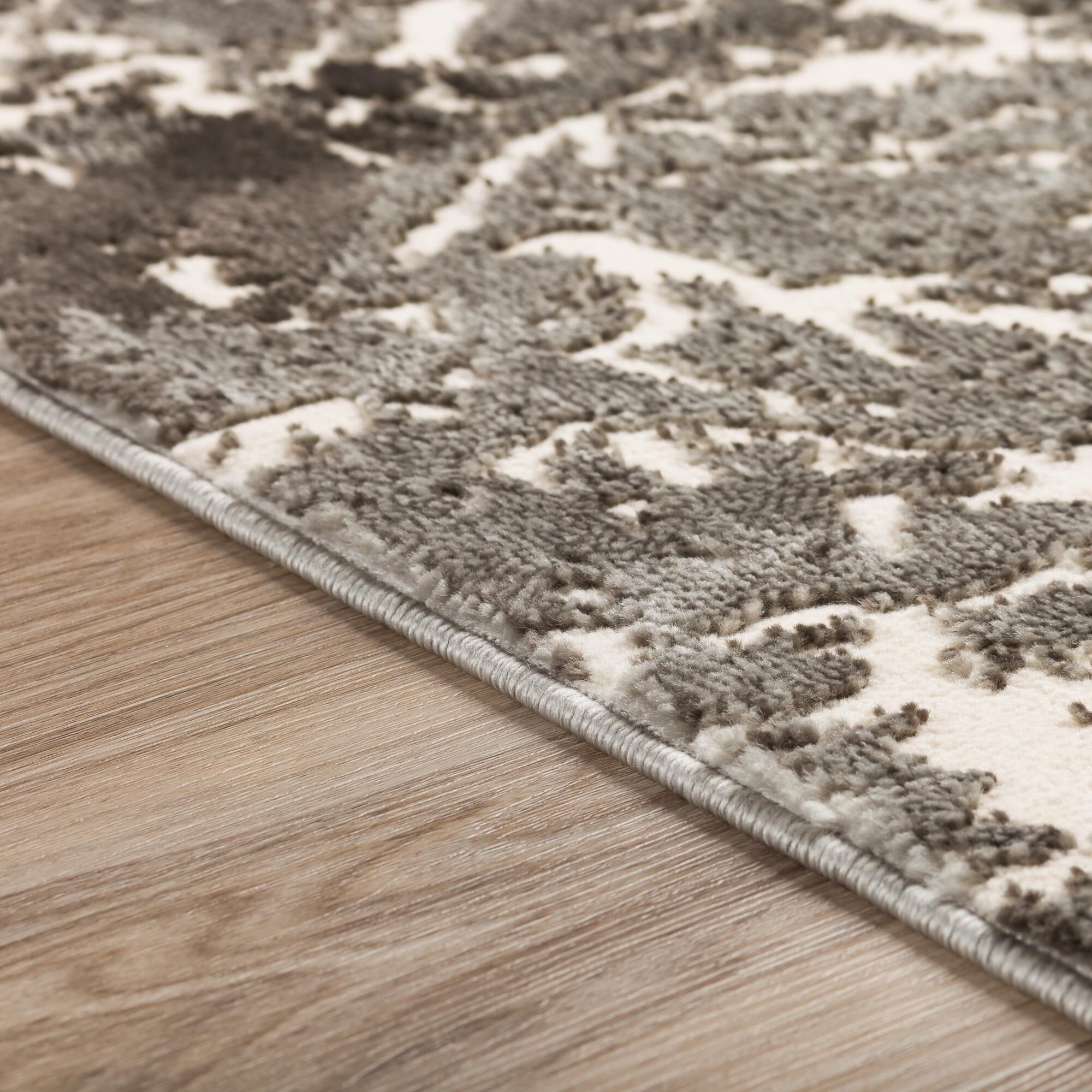 Karma KM28 Area Rug,
