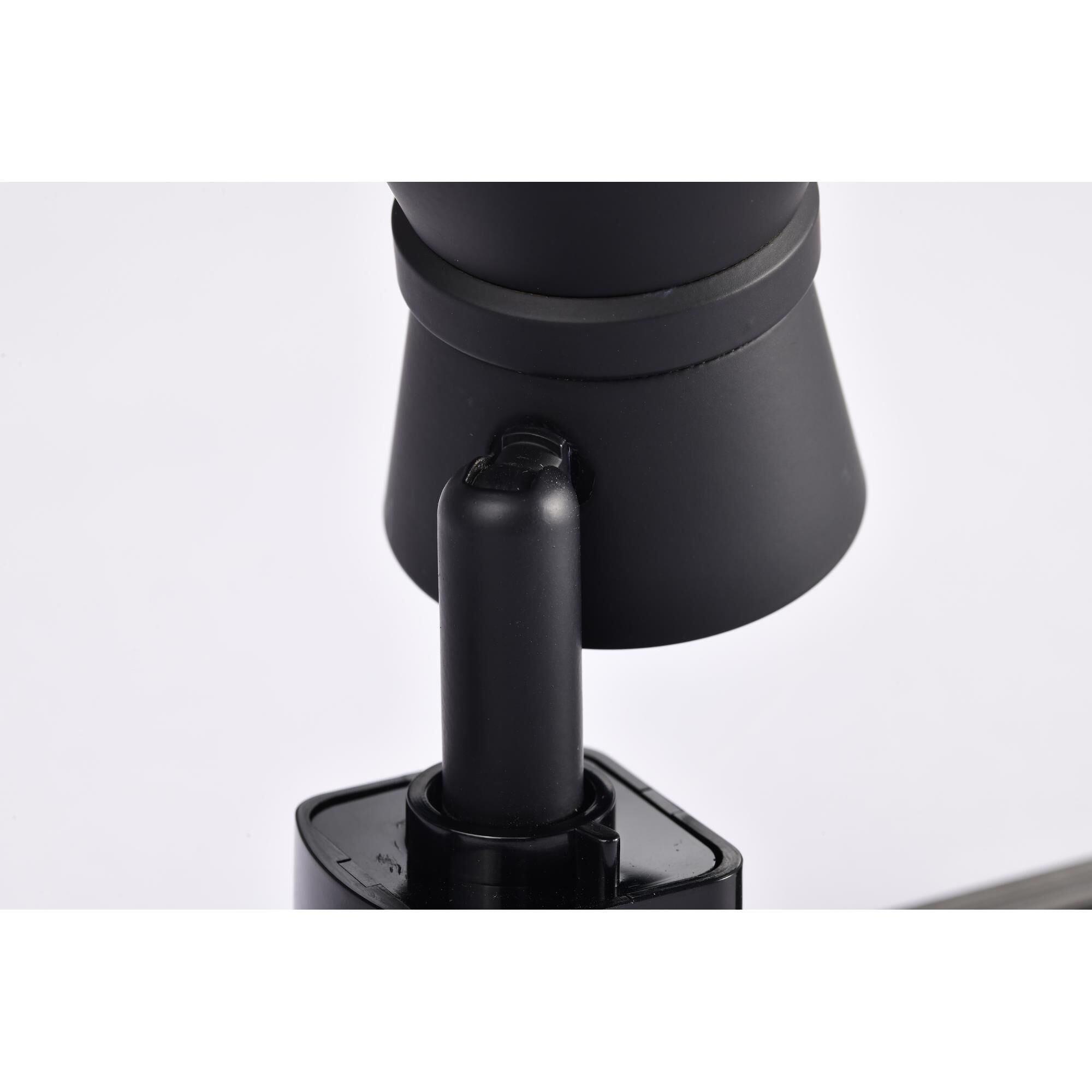 Shown in Matte Black finish